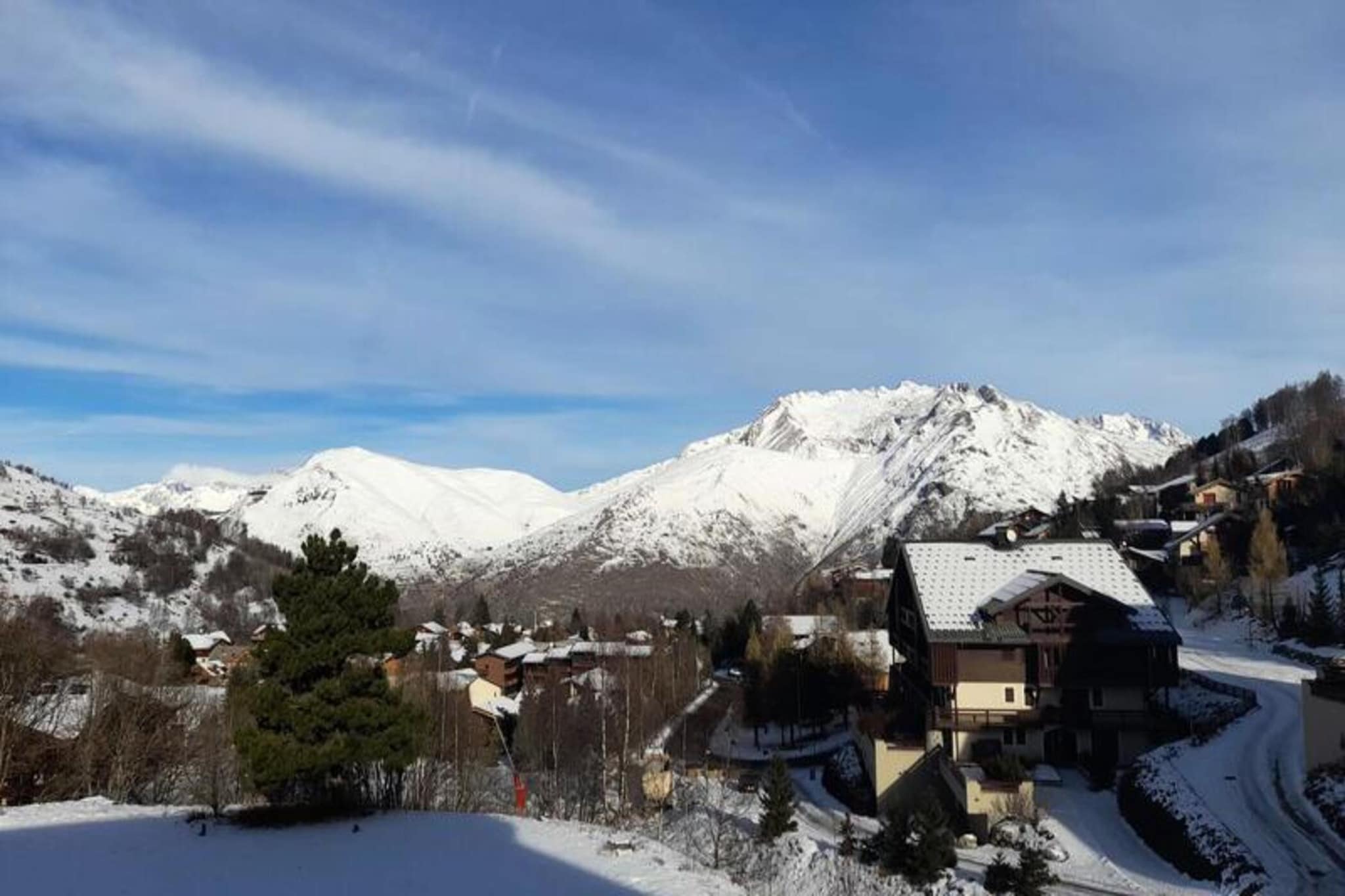 Apartment in Les Deux Alpes with Ski-In Access