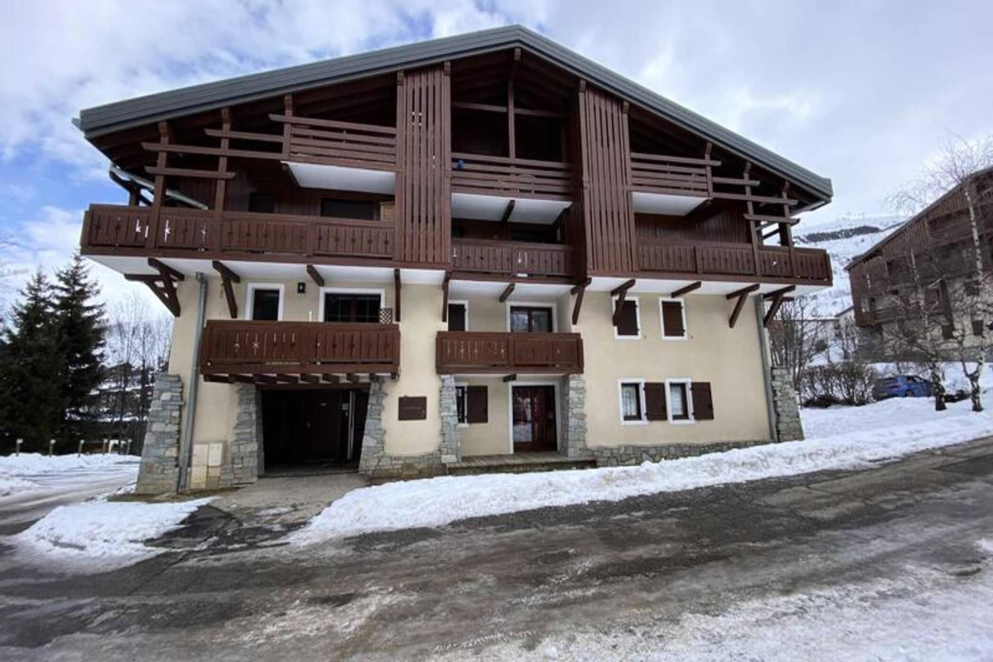 Apartment in Vallée Blanche near Chairlift