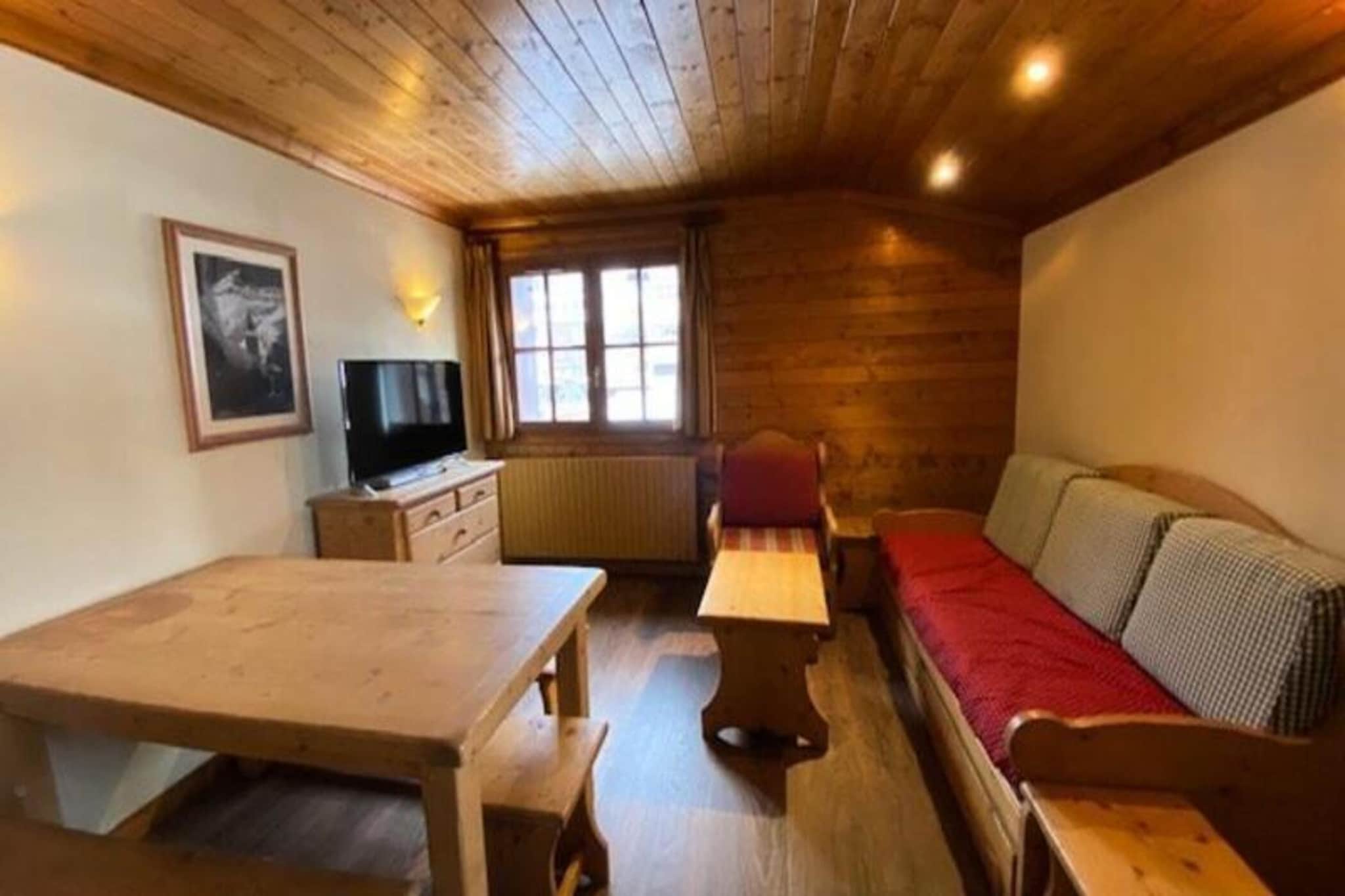 Apartment in French Alps near Belle Etoile Lift