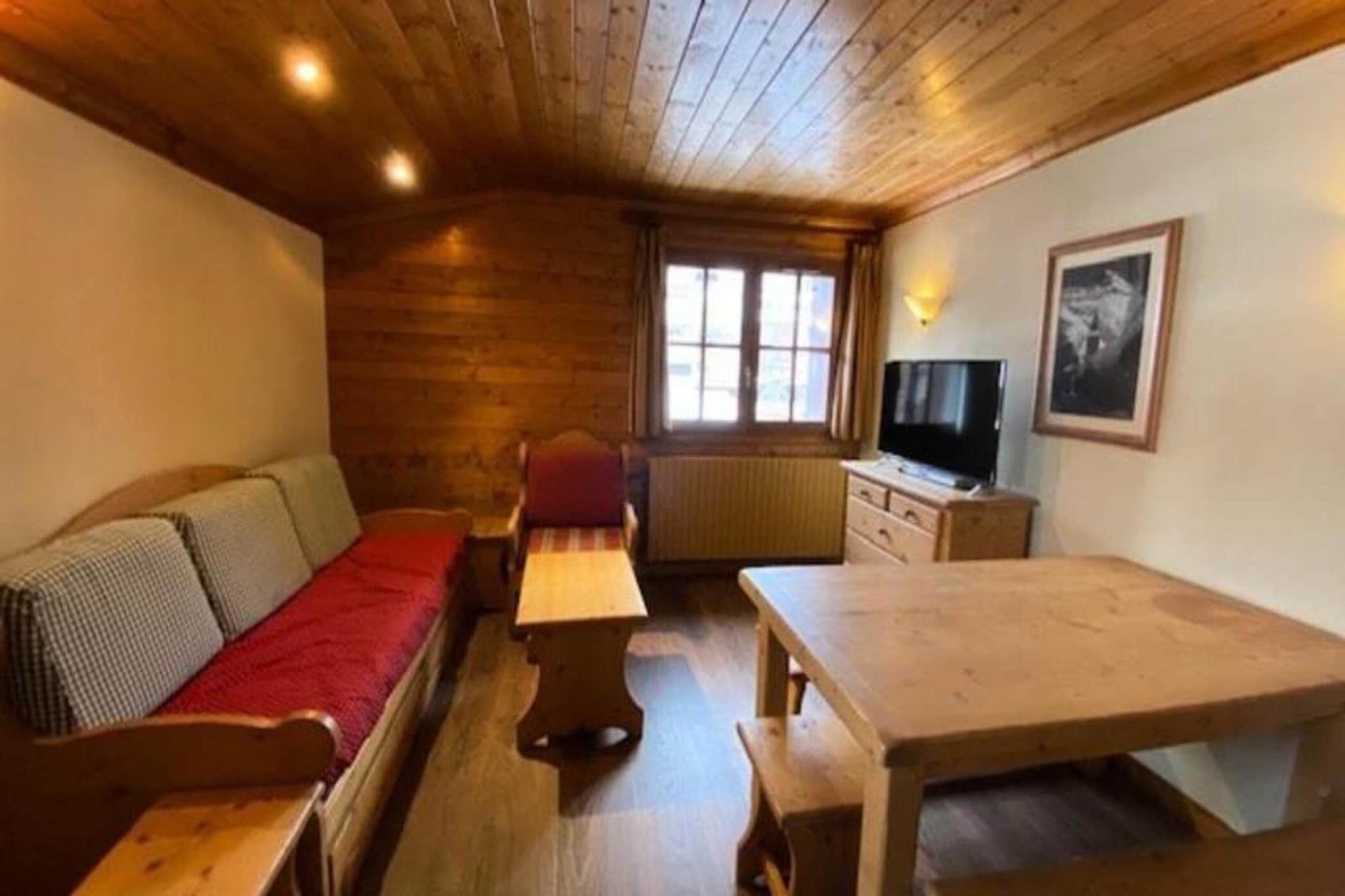 Apartment in French Alps near Belle Etoile Lift