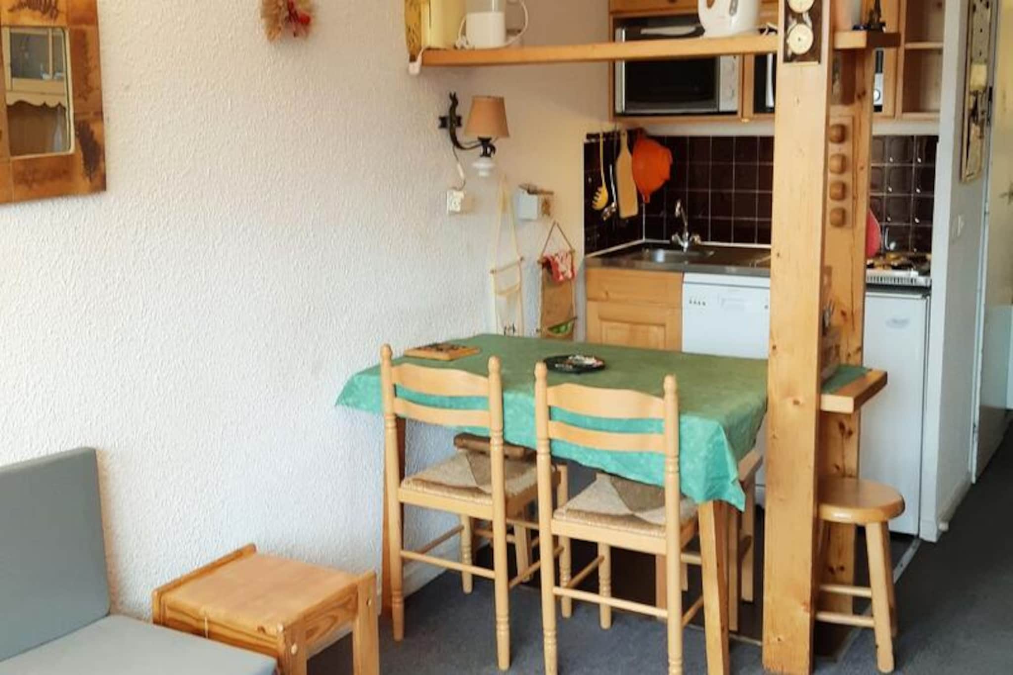 Studio for 4 People