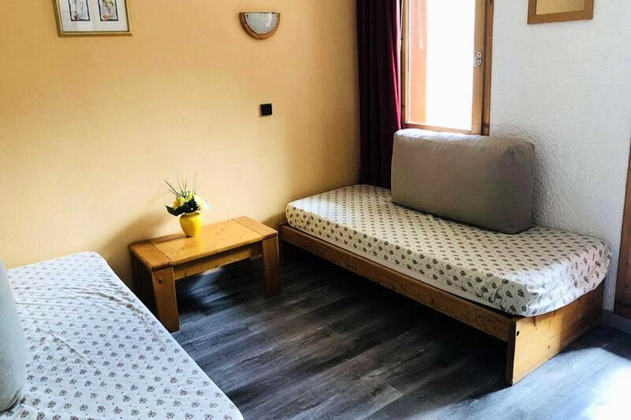 Studio for 4 People