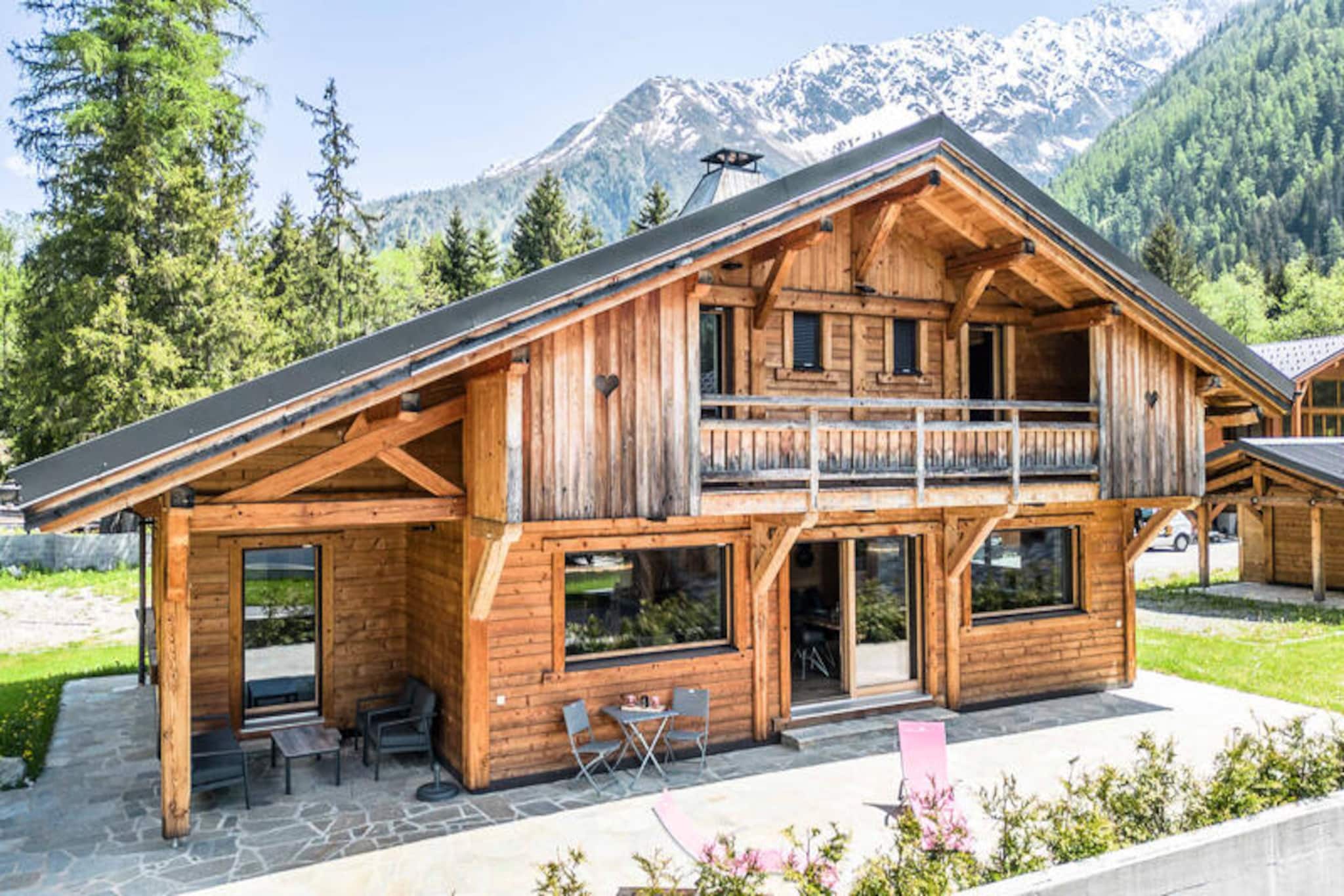 Chalet in Grassonnets with Mont-Blanc Views