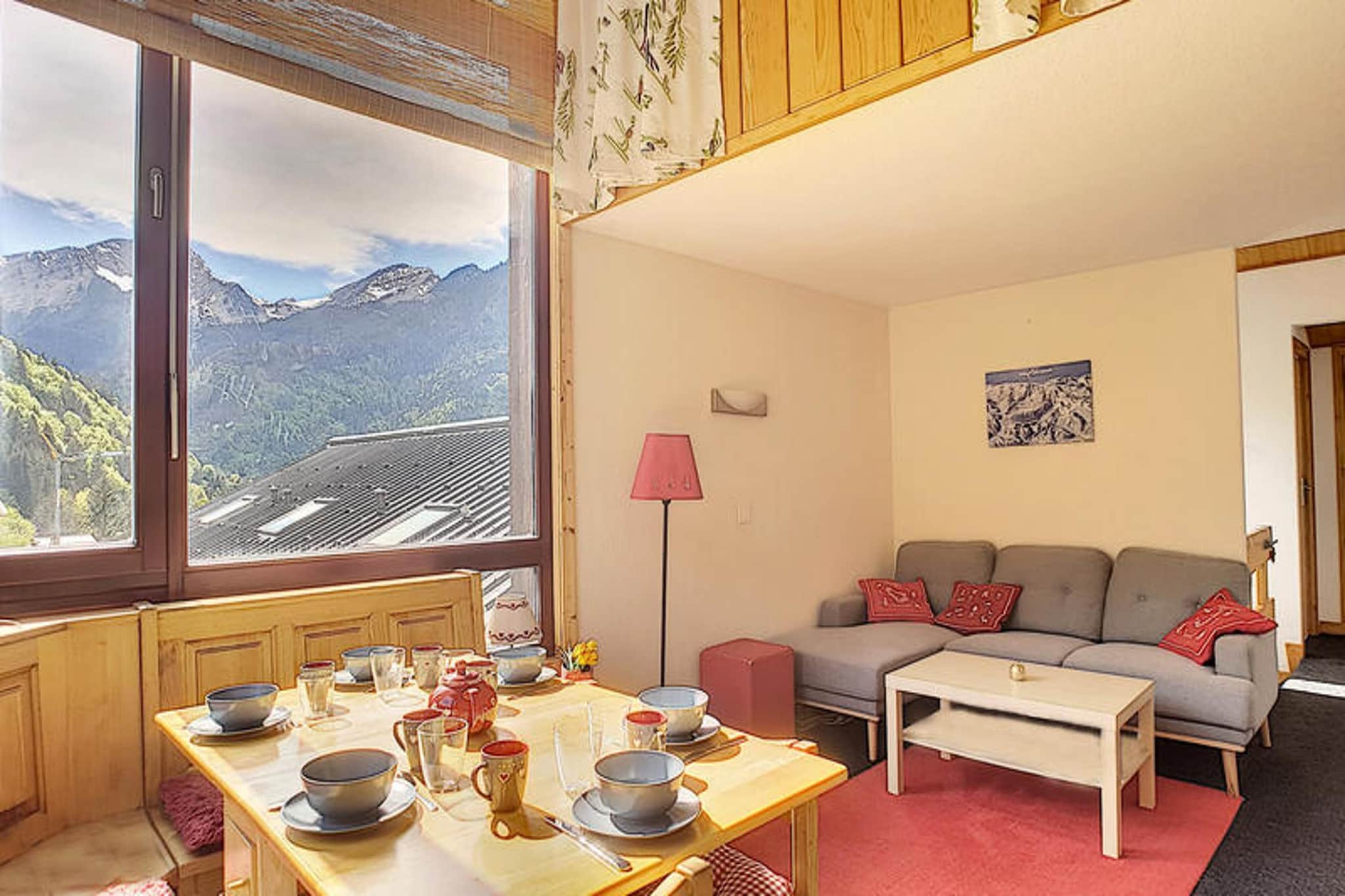 This charming duplex apartment, located in the family-friendly Saint Jean d'Aulps ski resort, comfortably accommodates up to 6 guests. It features a spacious layout with two bedrooms, including a double bed in the first bedroom and a combination of single and additional beds in the second bedroom and mezzanine. The apartment is pet-friendly (except for cats due to allergies) and includes pillows and duvets for all beds, though guests will need to bring their own sheets and towels. There is a separate bathroom with a bathtub, sink, and toilet, as well as an additional separate toilet for added convenience.

The apartment is ideally positioned just 50 meters from the ski lifts, making it the perfect base for skiing enthusiasts. Guests will also find shops, bars, restaurants, and a sports shop nearby, allowing for easy access to all the essentials. The ski school is also just a short walk away, making this property an ideal choice for families and groups looking to enjoy both winter sports and the surrounding mountain scenery. Lake Geneva, Lac de Montriond, and Morzine are all within easy reach for those seeking additional outdoor activities and relaxation.

The apartment features a fully equipped kitchen with a microwave, conventional oven, dishwasher, electric hob, Nespresso machine, and more, making it easy to prepare meals for the group. The dining area seats six, and the living room area includes a sofa and a cupboard. Guests can also enjoy direct access to a shared swimming pool, and there is a private parking space available for convenience. The property offers a comfortable and well-appointed stay with scenic views of the slopes.



