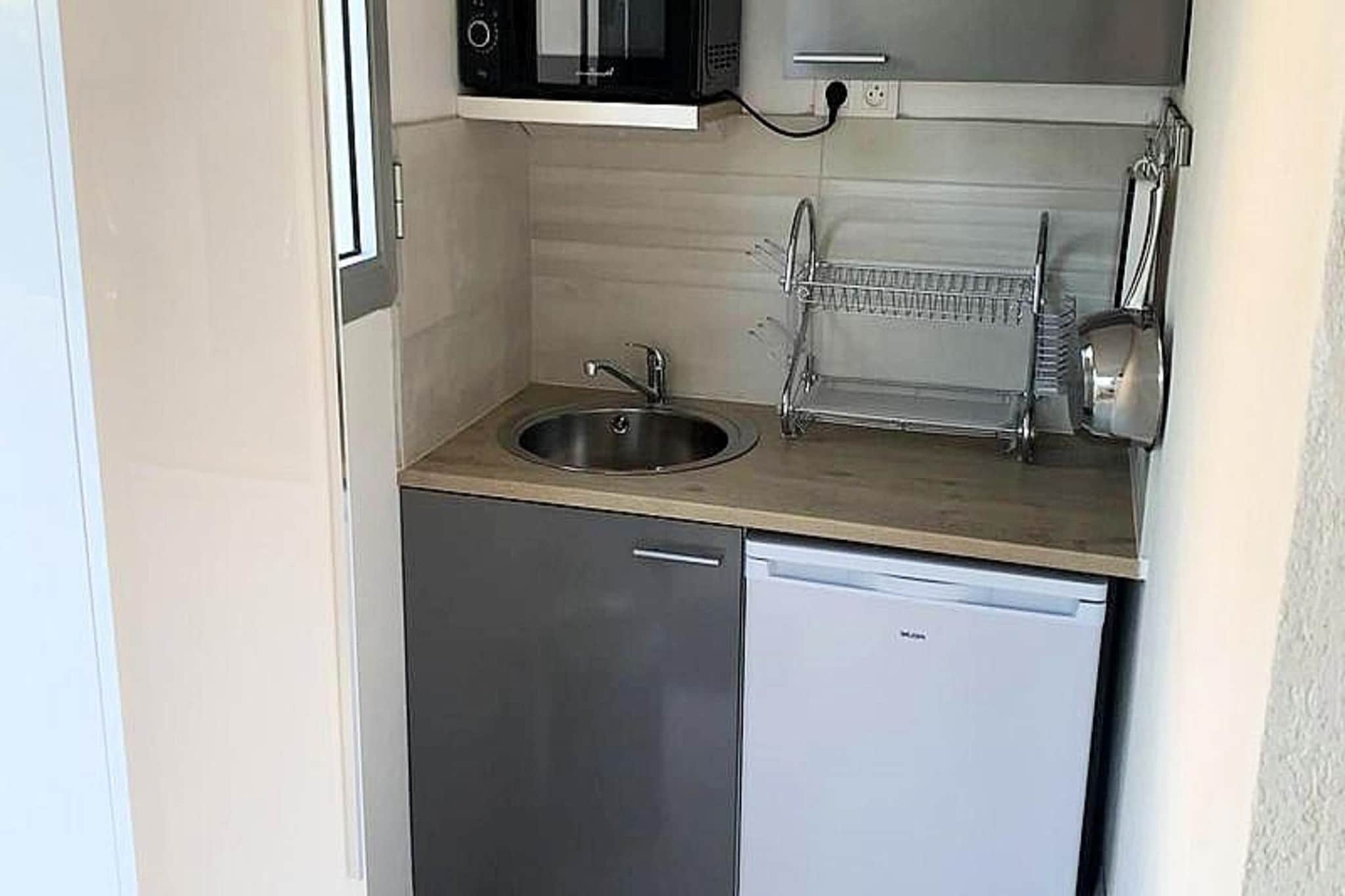 Studio in Sanary-sur-Mer by the Sea