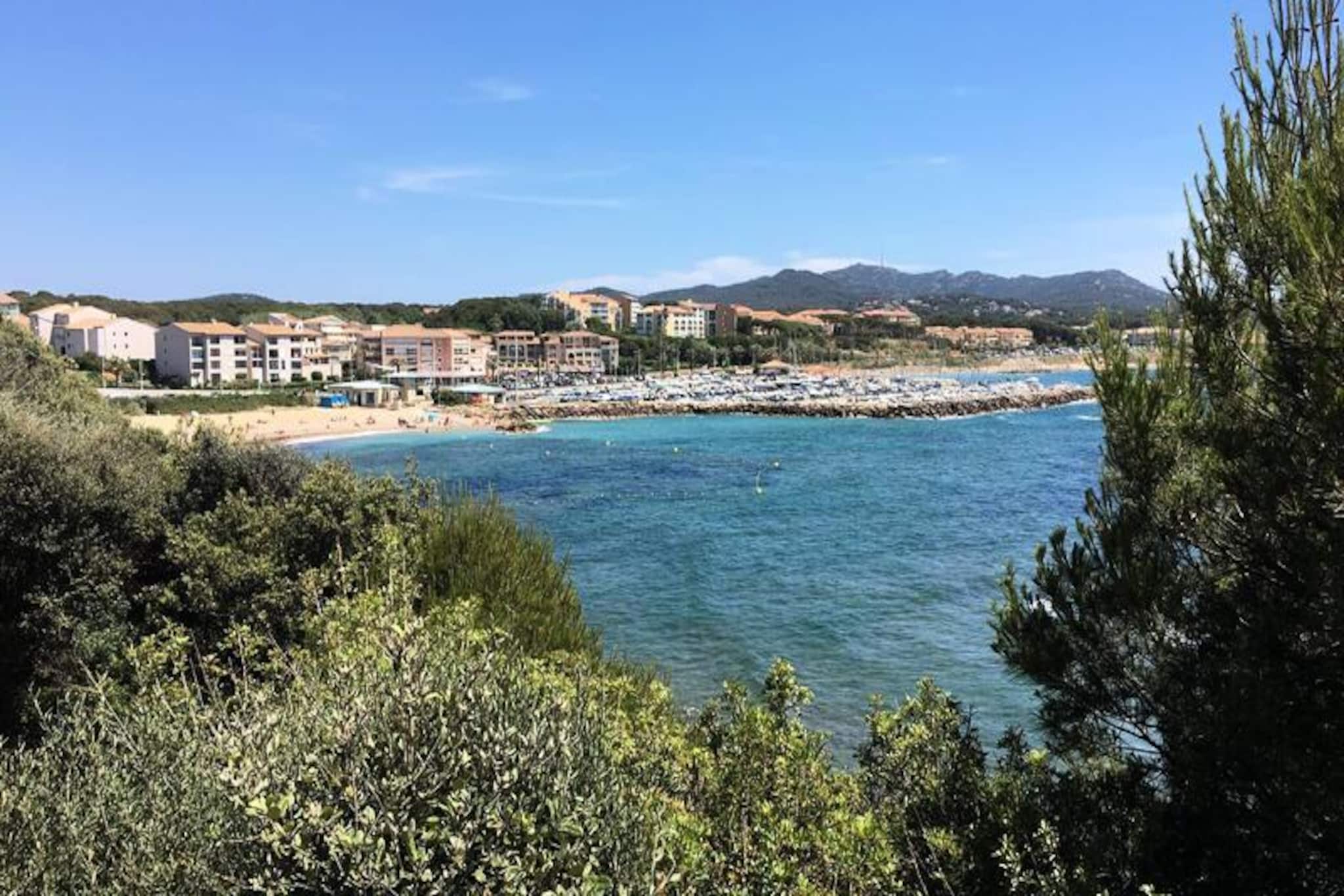 Apartment in Six-Fours near Beaches