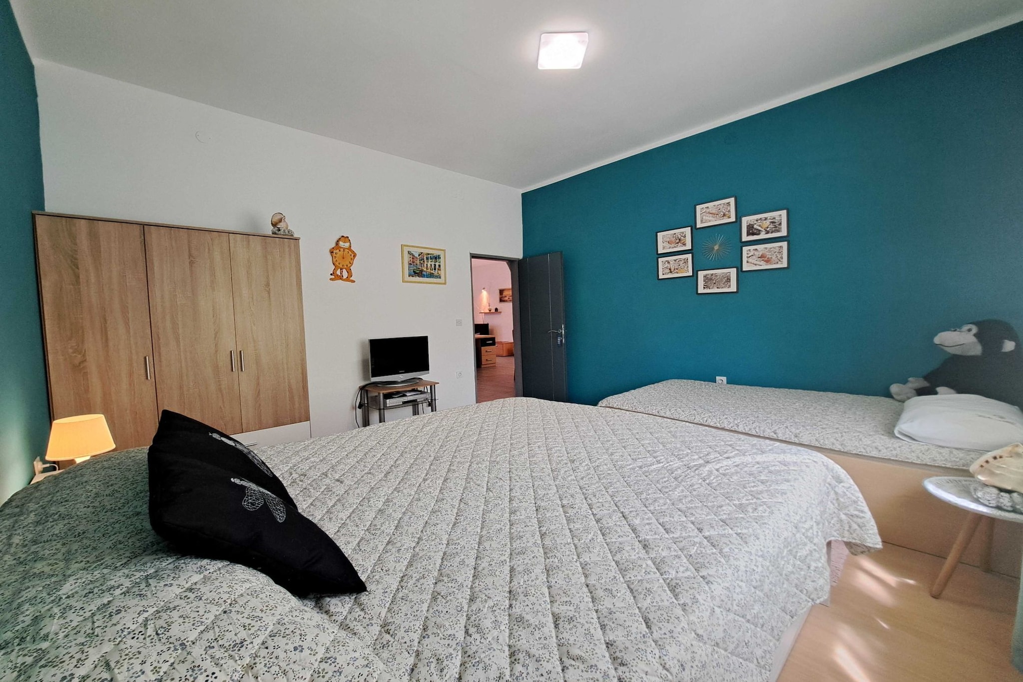 Spacious Urban Retreat Apartment with Terrace - Two Bedroom Apartment with Terrace-Bedroom