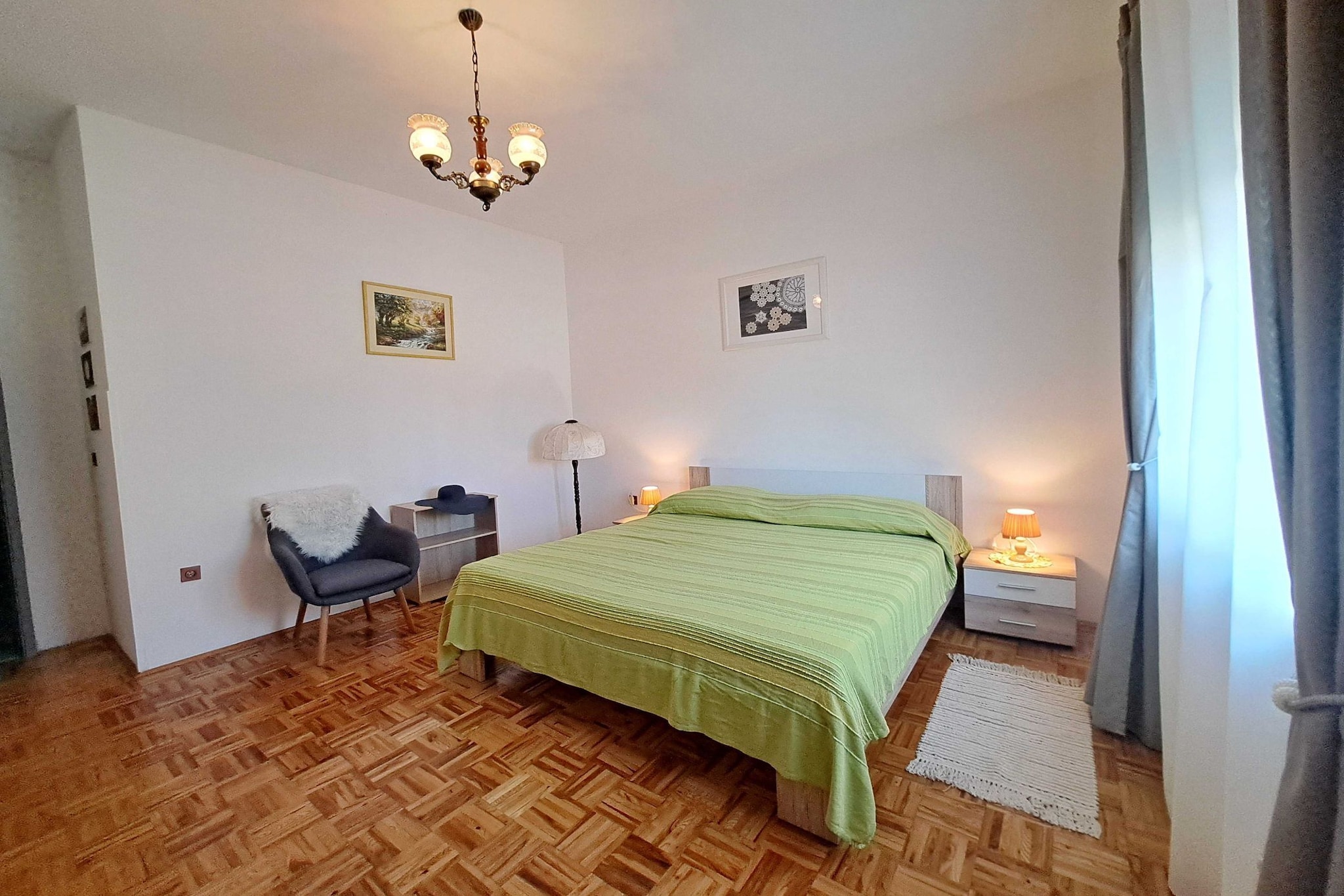 Spacious Urban Retreat Apartment with Terrace - Two Bedroom Apartment with Terrace-Bedroom