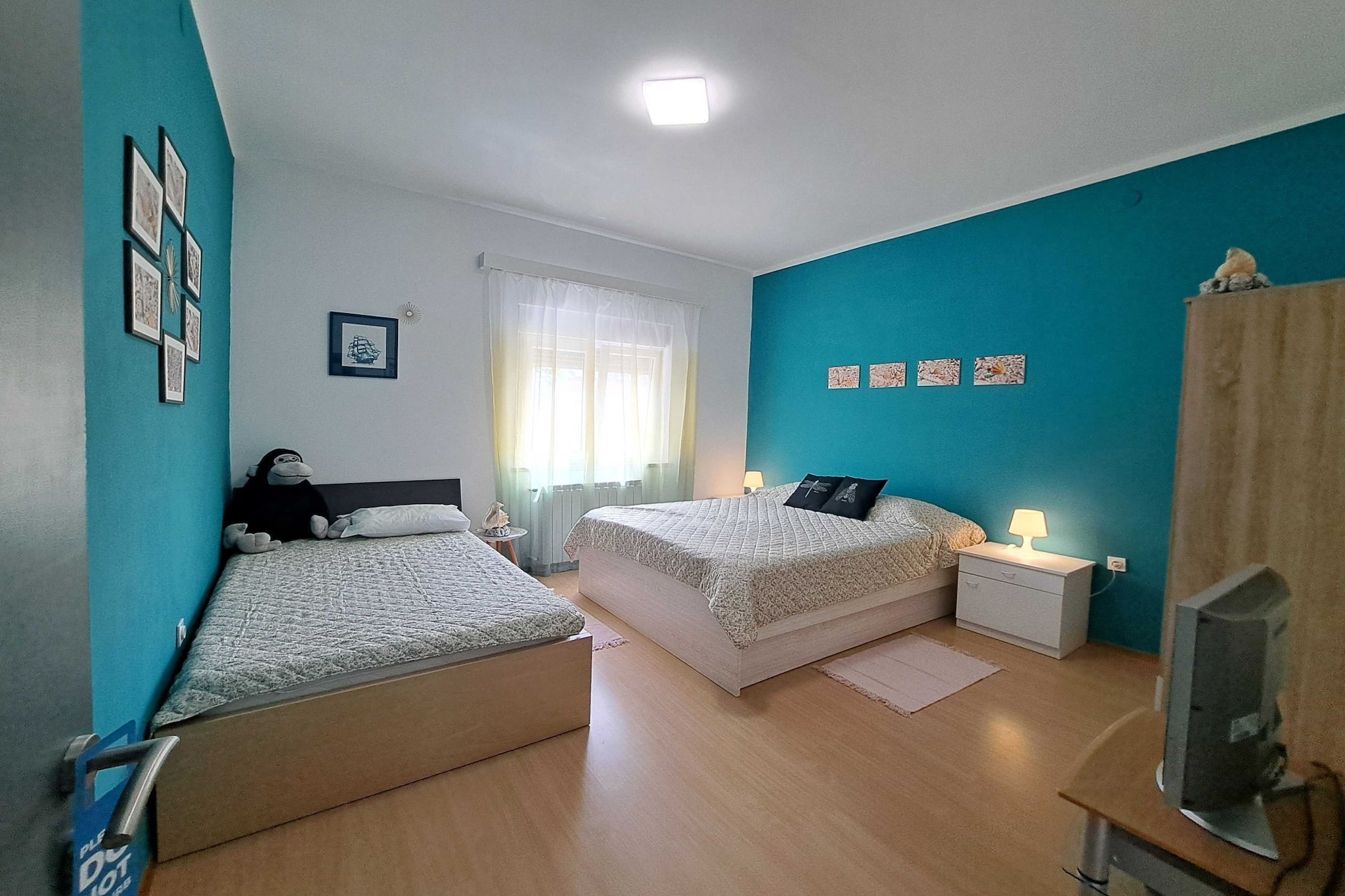 Spacious Urban Retreat Apartment with Terrace - Two Bedroom Apartment with Terrace