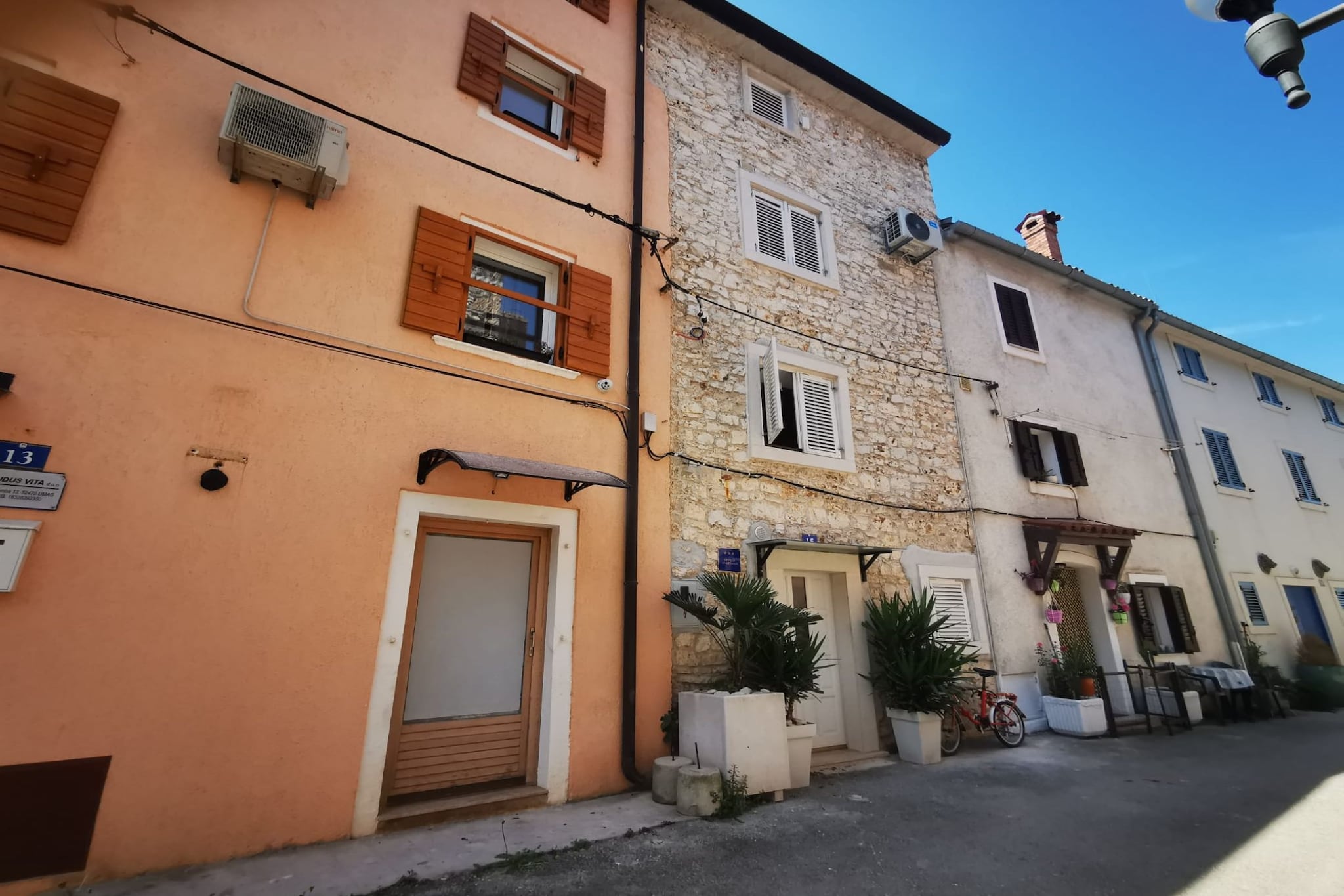Sea View Holiday Home Umag - Three Bedroom Holiday Home-Buitenlucht