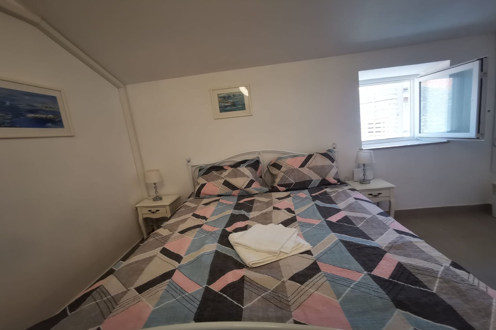 Sea View Holiday Home Umag - Three Bedroom Holiday Home-Slaapkamer
