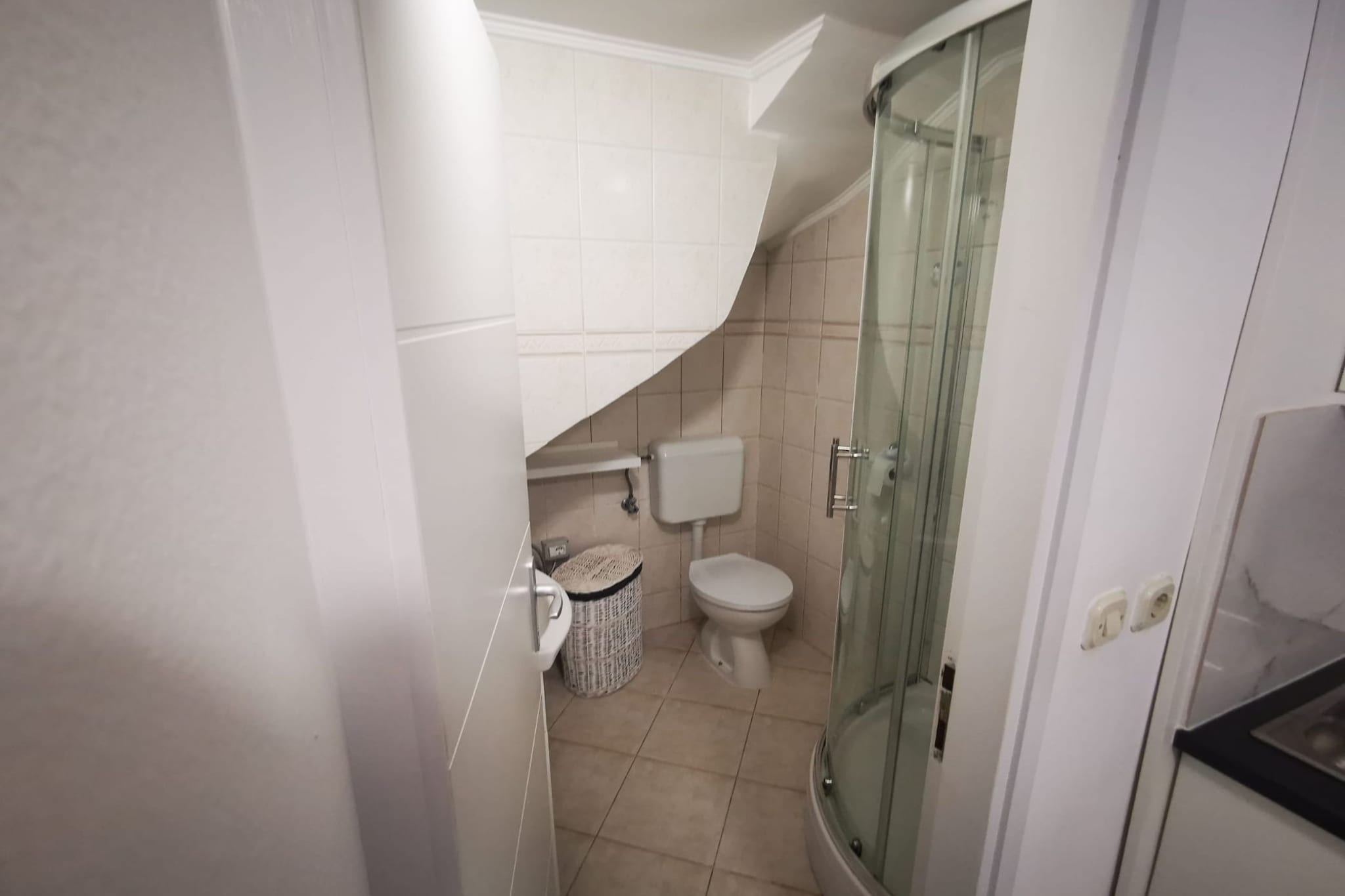 Sea View Holiday Home Umag - Three Bedroom Holiday Home-Badkamer