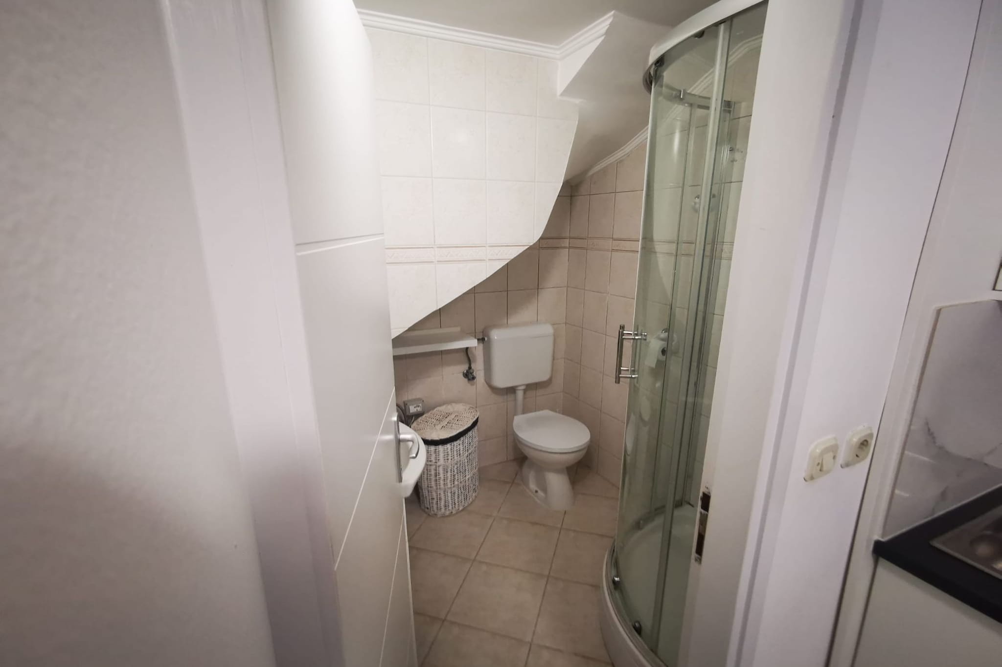 Sea View Holiday Home Umag - Three Bedroom Holiday Home-Badkamer