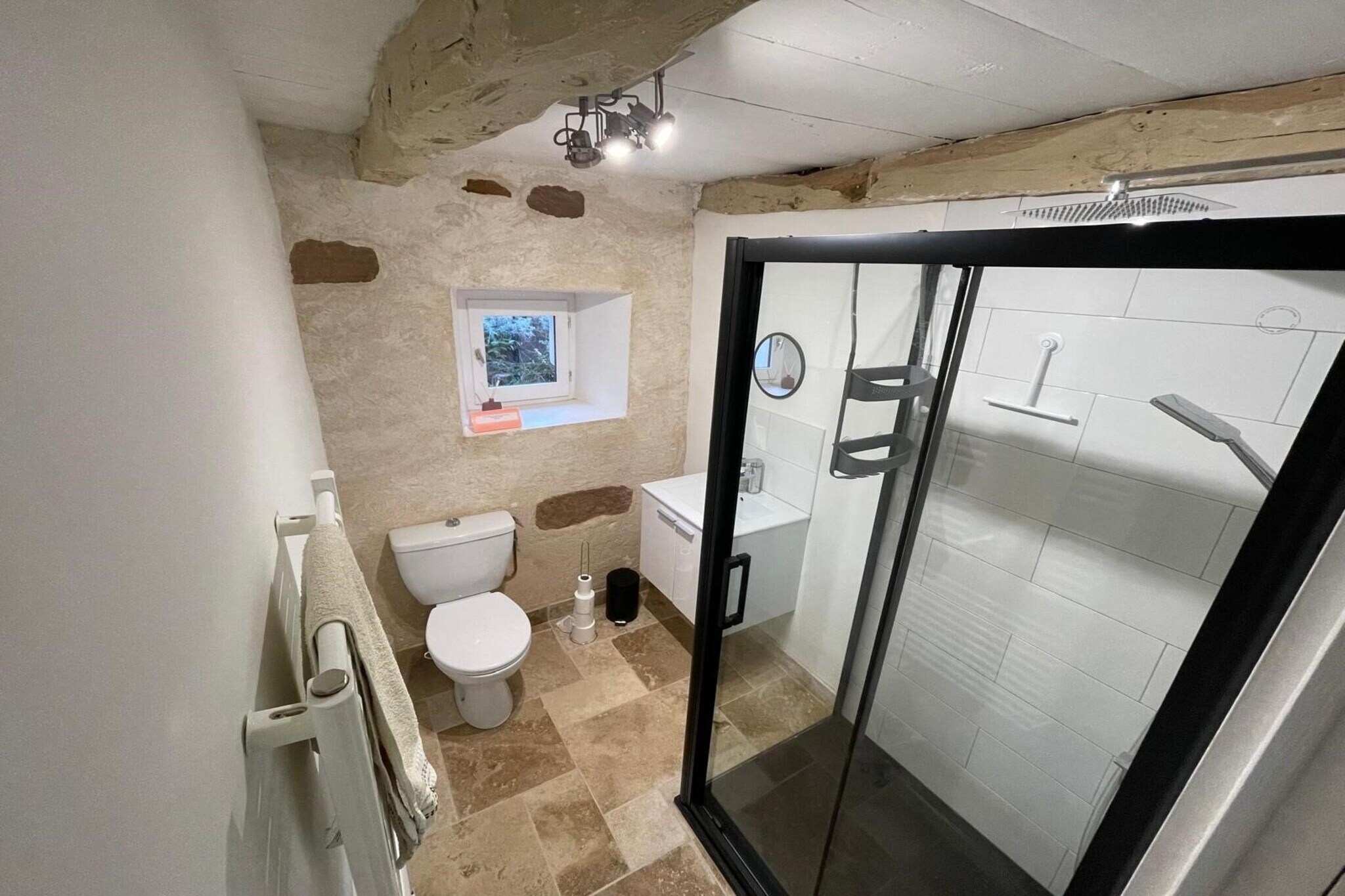 Gîte chaleureux en Corrèze - Salle de bain