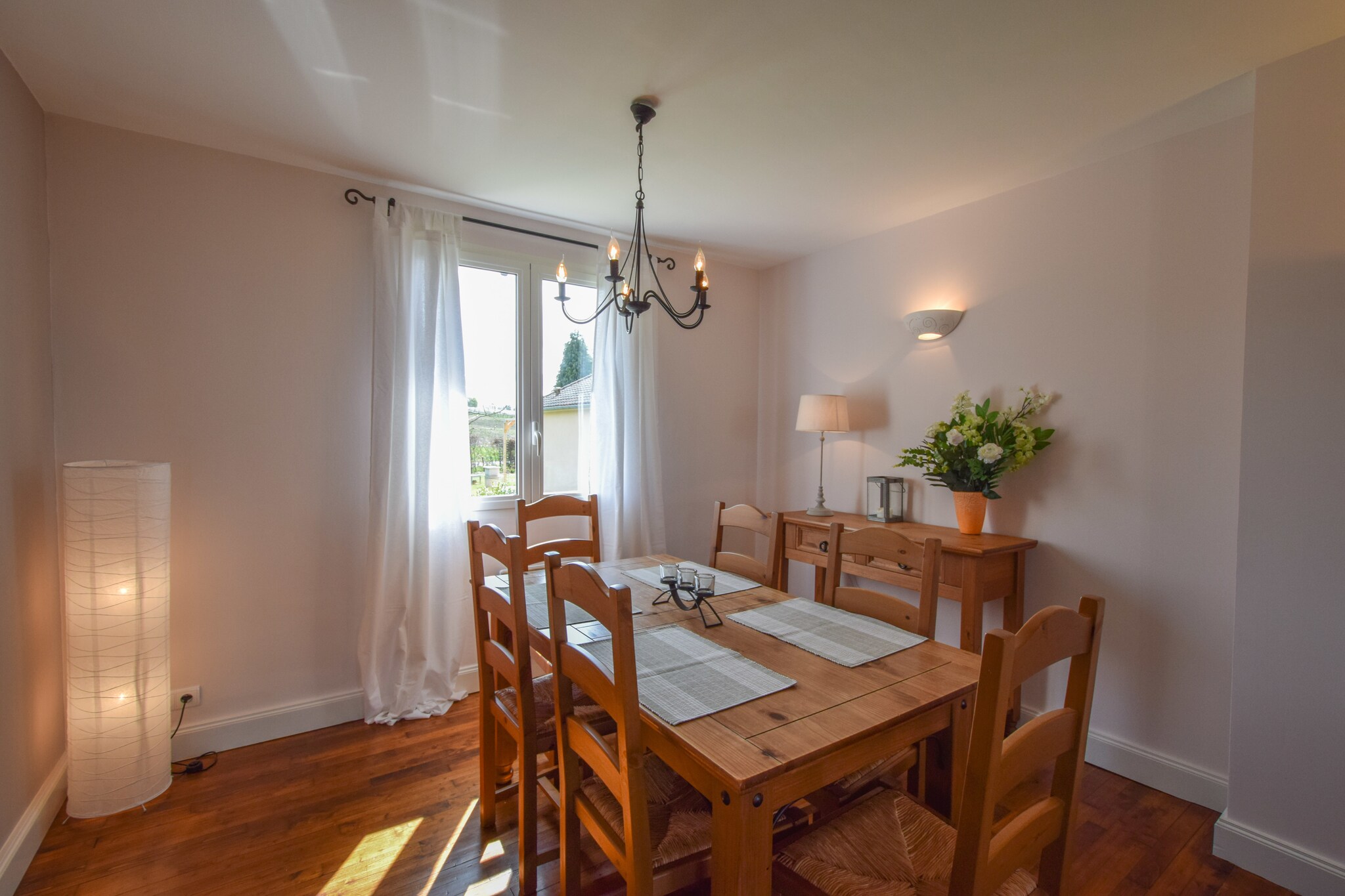 Le Pavillon-Woonkamer