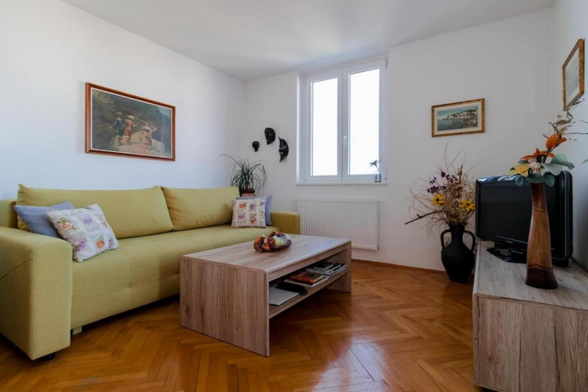 Modern and Spacious Piran Downtown Apartment with Balcony and Sea View - Two Bedroom Apartment with Balcony and Sea View