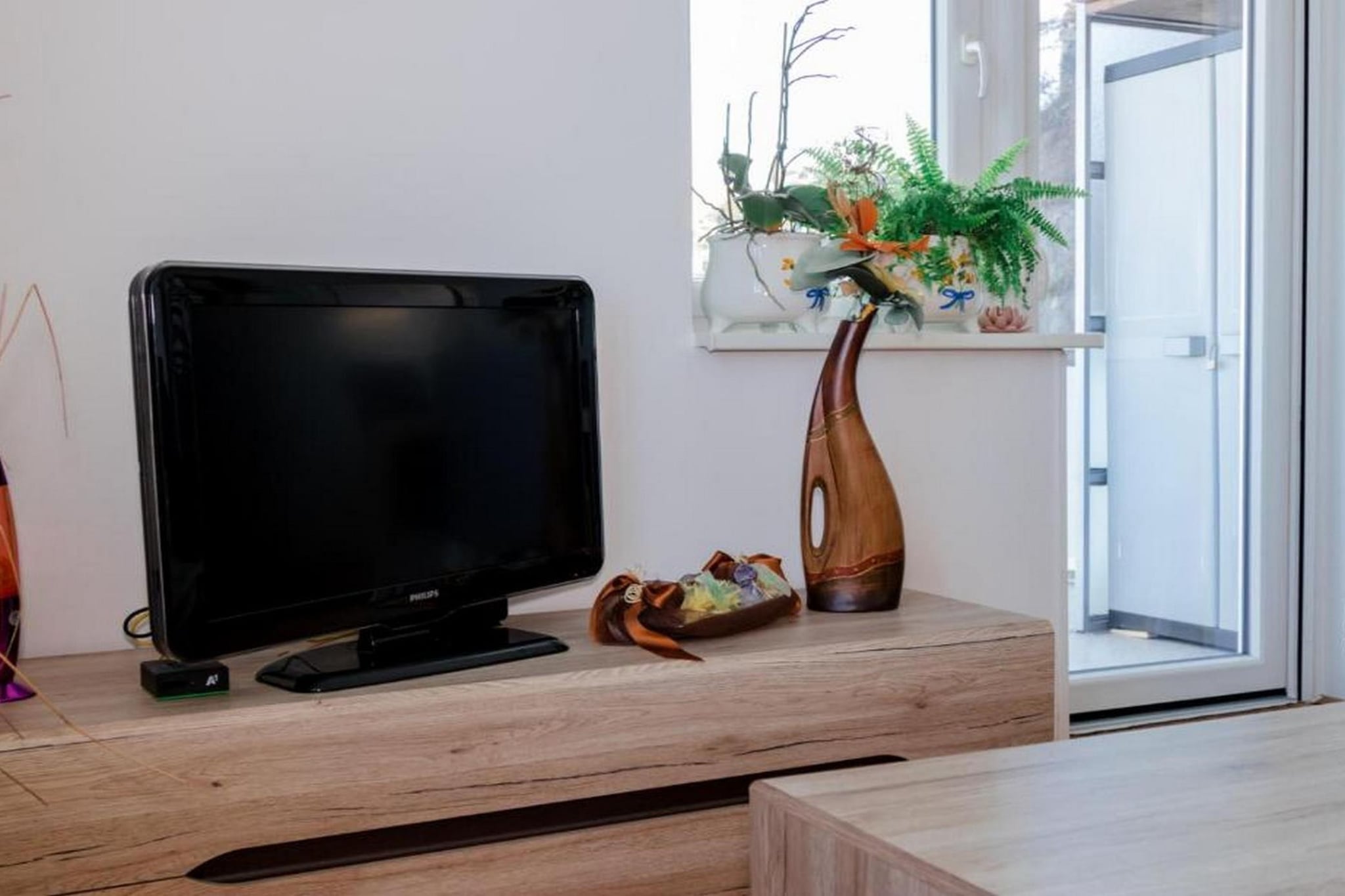 Modern and Spacious Piran Downtown Apartment with Balcony and Sea View - Two Bedroom Apartment with Balcony and Sea View-Binnen