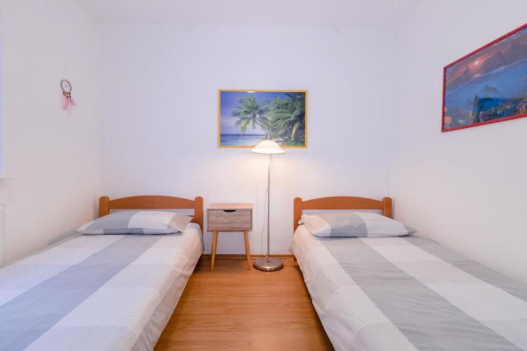 Modern and Spacious Piran Downtown Apartment with Balcony and Sea View - Two Bedroom Apartment with Balcony and Sea View-Slaapkamer