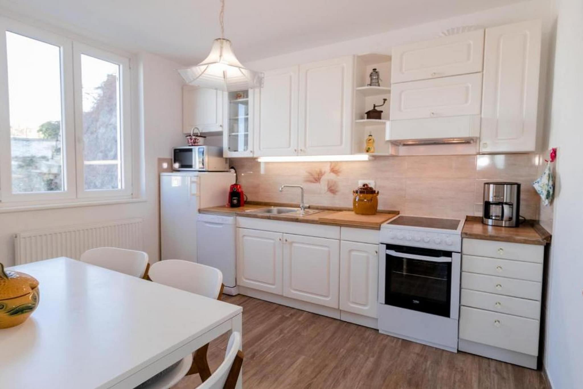 Modern and Spacious Piran Downtown Apartment with Balcony and Sea View - Two Bedroom Apartment with Balcony and Sea View-Keuken