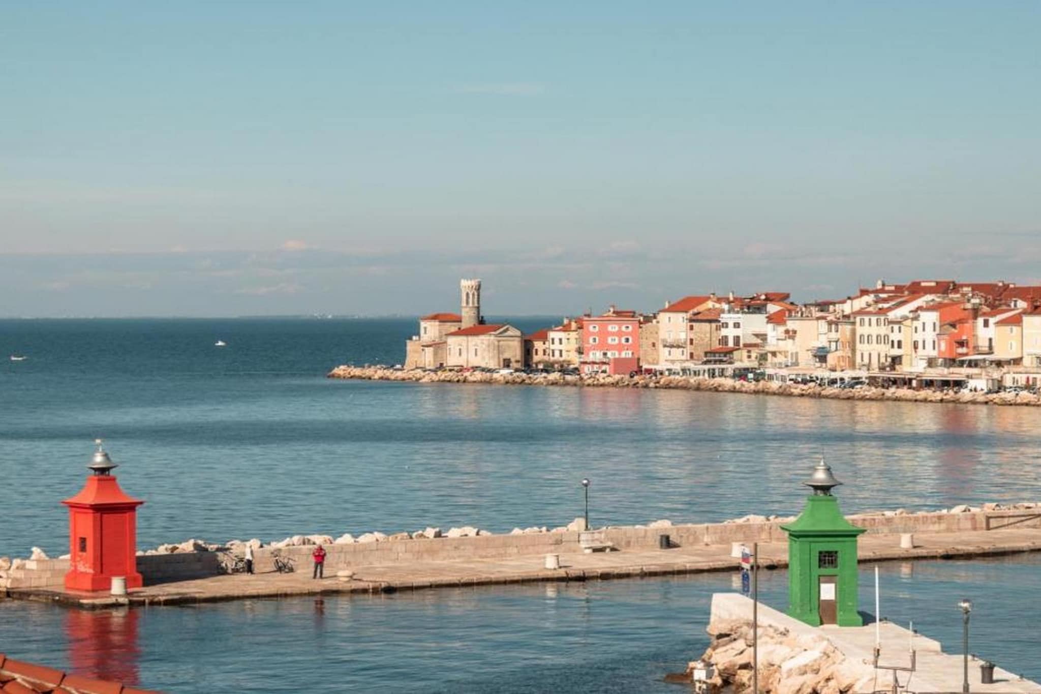 Modern and Spacious Piran Downtown Apartment with Balcony and Sea View - Two Bedroom Apartment with Balcony and Sea View-Uitzicht