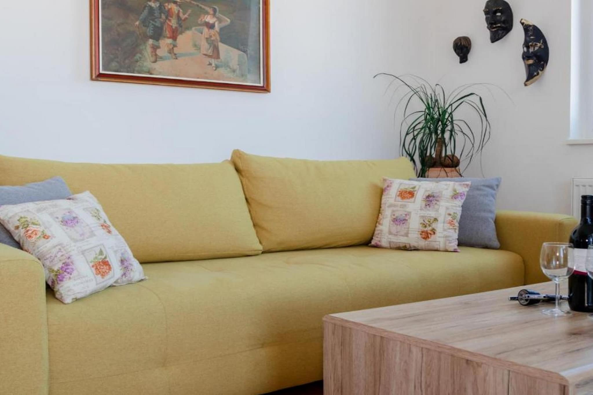 Modern and Spacious Piran Downtown Apartment with Balcony and Sea View - Two Bedroom Apartment with Balcony and Sea View-Woonkamer