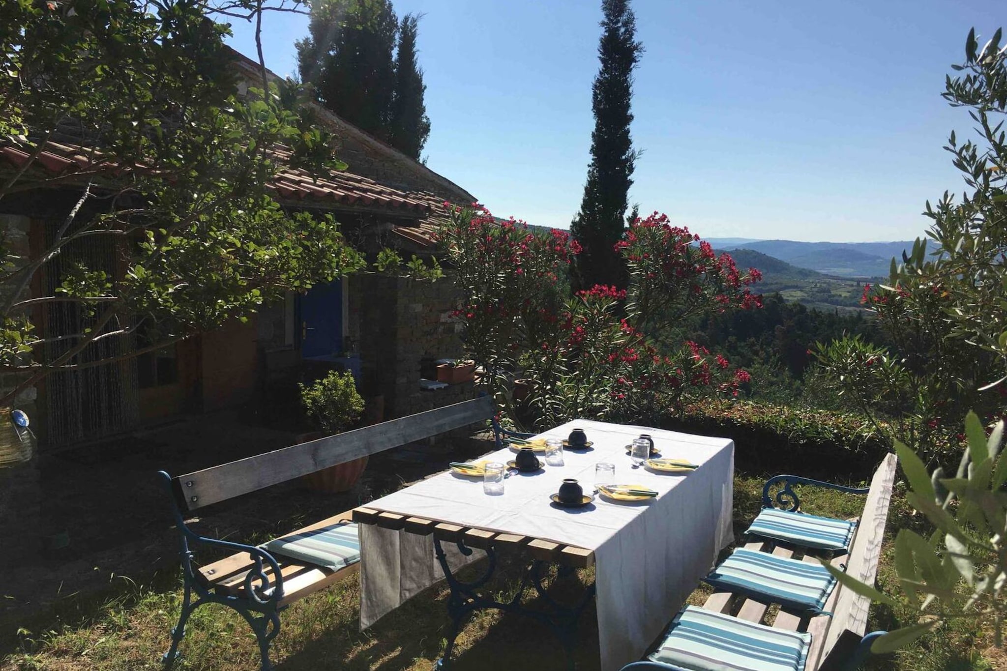 Villa Bella - Two Bedroom House-Outdoor