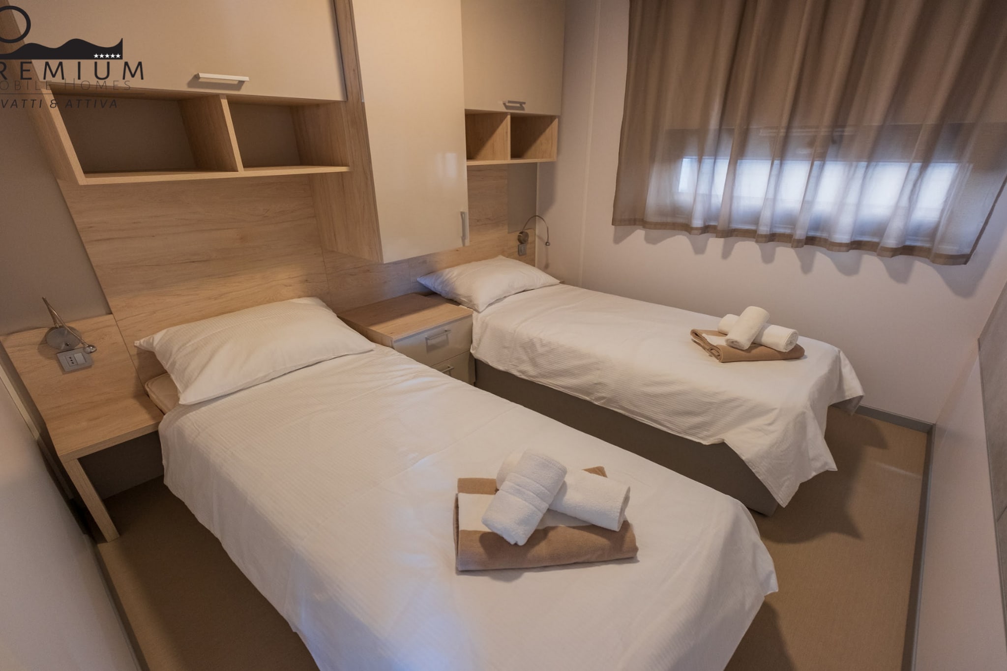 Charming Two-bedroom Mobile Homes Drage - Mobile Home with Sea View and Terrace-Slaapkamer