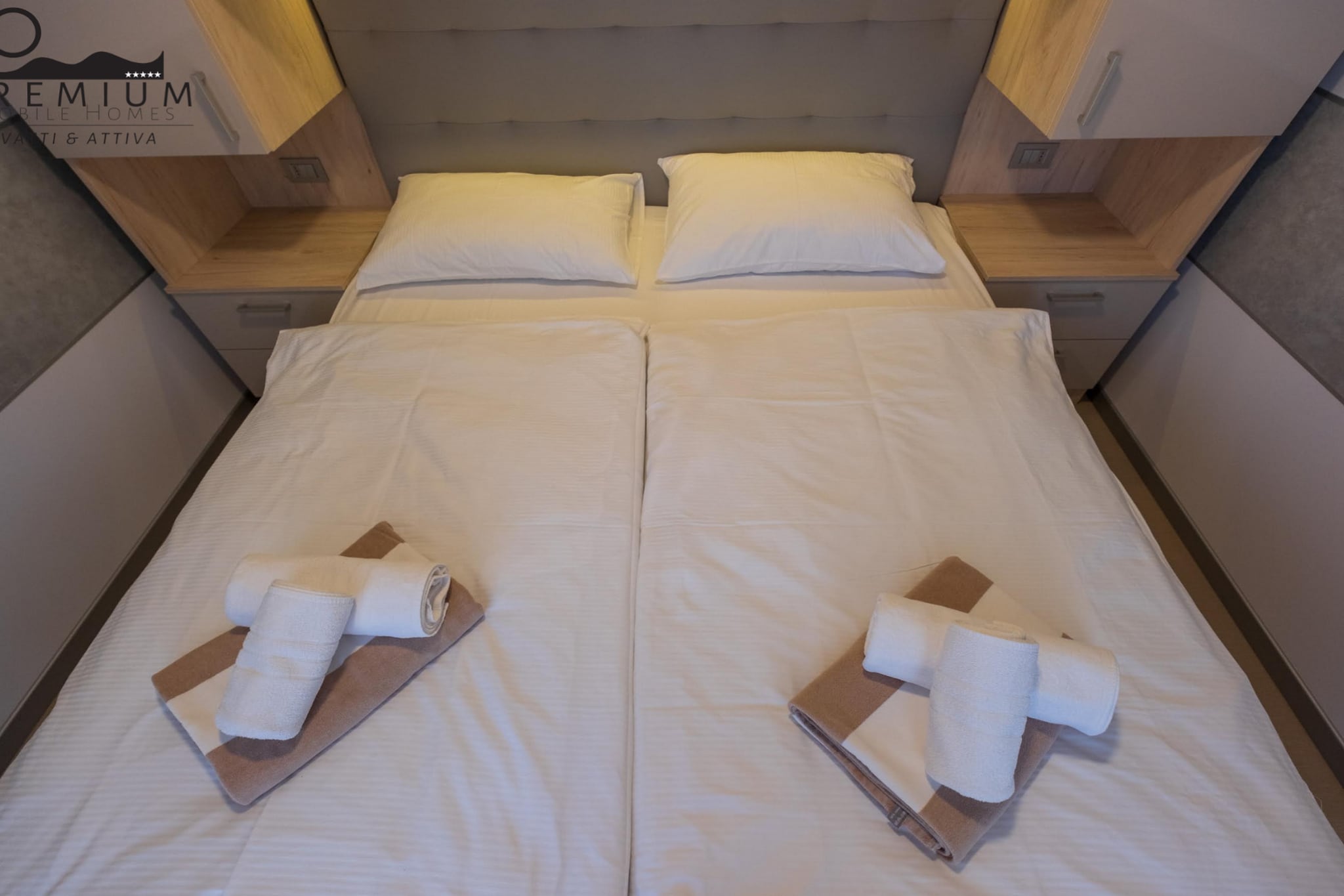 Charming Two-bedroom Mobile Homes Drage - Mobile Home with Sea View and Terrace-Slaapkamer