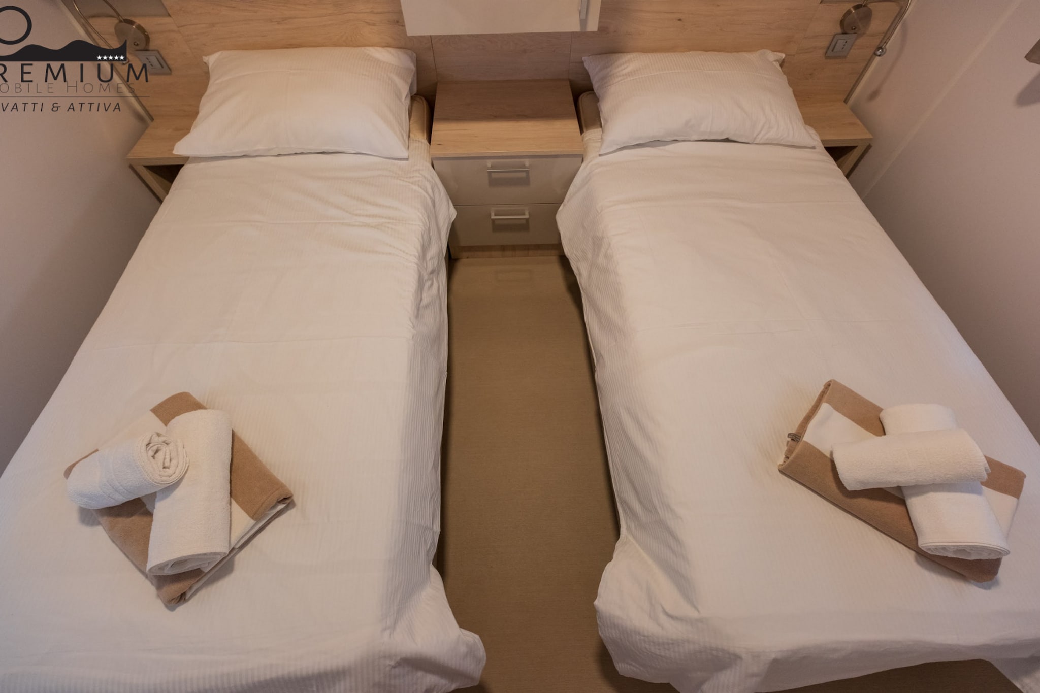 Charming Two-bedroom Mobile Homes Drage - Mobile Home with Sea View and Terrace-Slaapkamer