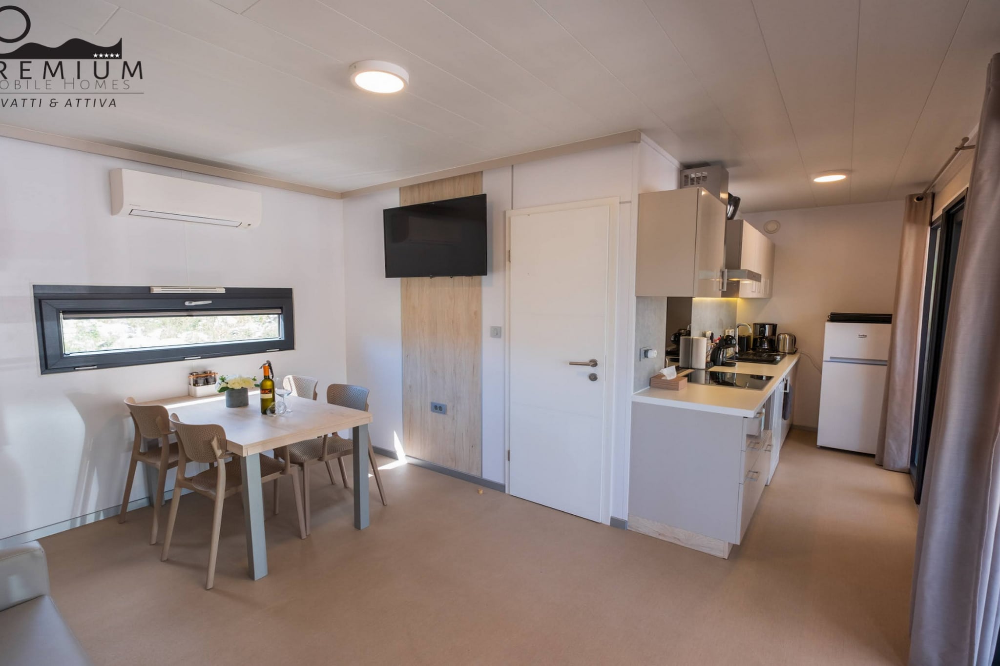 Charming Two-bedroom Mobile Homes Drage - Mobile Home with Sea View and Terrace-Keuken