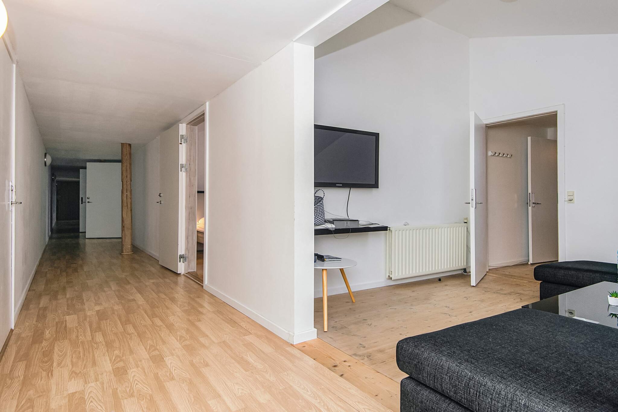 Kitchen(cooker(electric), coffee machine, microwave, dishwasher, fridge, freezer(> 250L)), Living/bed room(2x single bed, TV(german television channels, danish TV channels (DR1 and TV2))), Living/bed room(TV(german television channels, danish TV channels (DR1 and TV2))), Living/bed room(billiards), bedroom(double bed), bedroom(double bed), bedroom(double bed), bedroom(double bed), bedroom(double bed), bedroom(double bed), bedroom(double bed), bedroom, bathroom(washbasin, shower, toilet), bathroom(washbasin, shower, toilet), bathroom(washbasin, shower, toilet), bathroom(washbasin, shower, toilet), bathroom(washbasin, shower, toilet), bathroom(washbasin, shower, toilet), garden furniture, swimming pool(shared with other guests, outside)