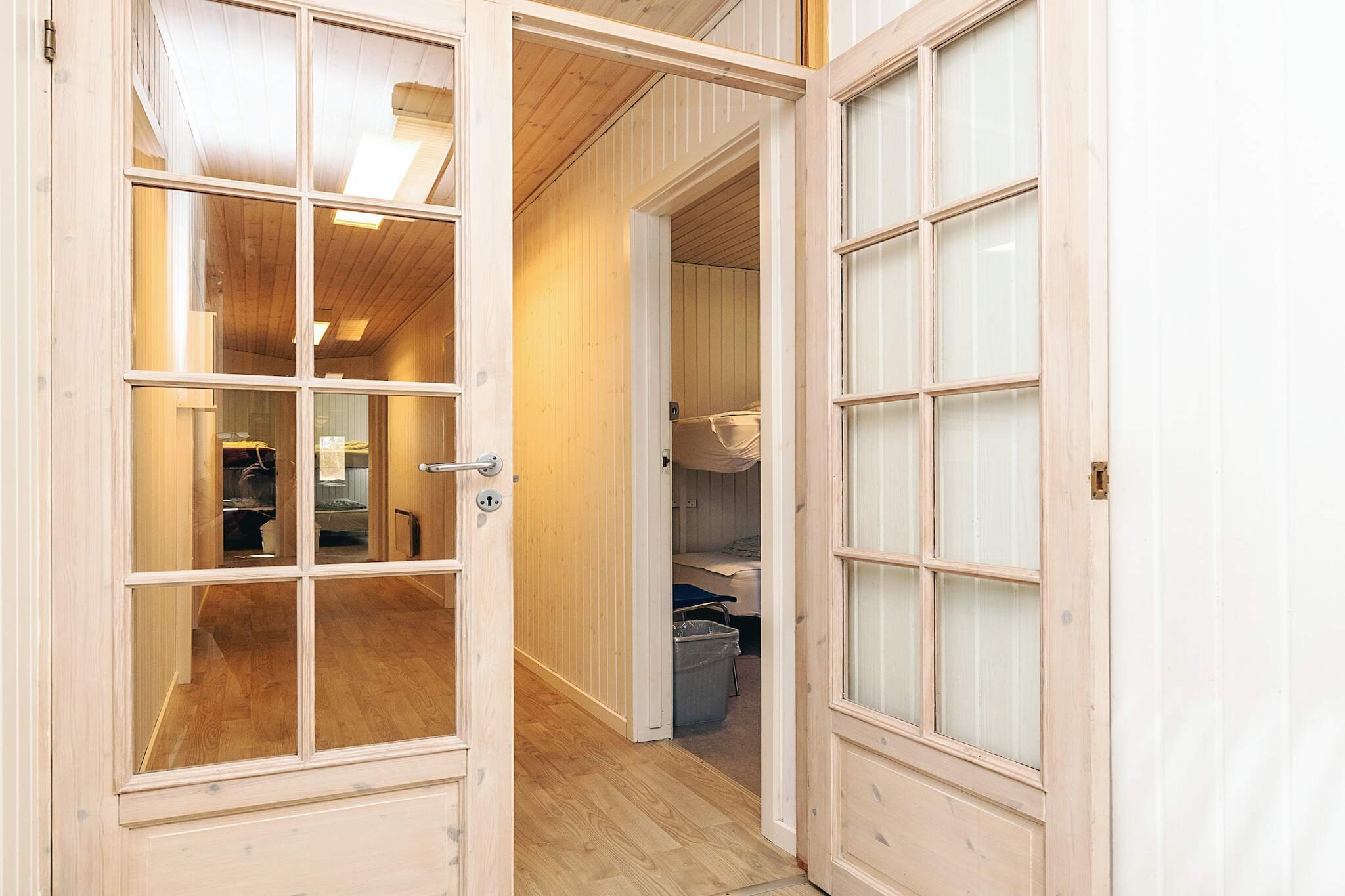Delt værelse til 6 personer-Binnen