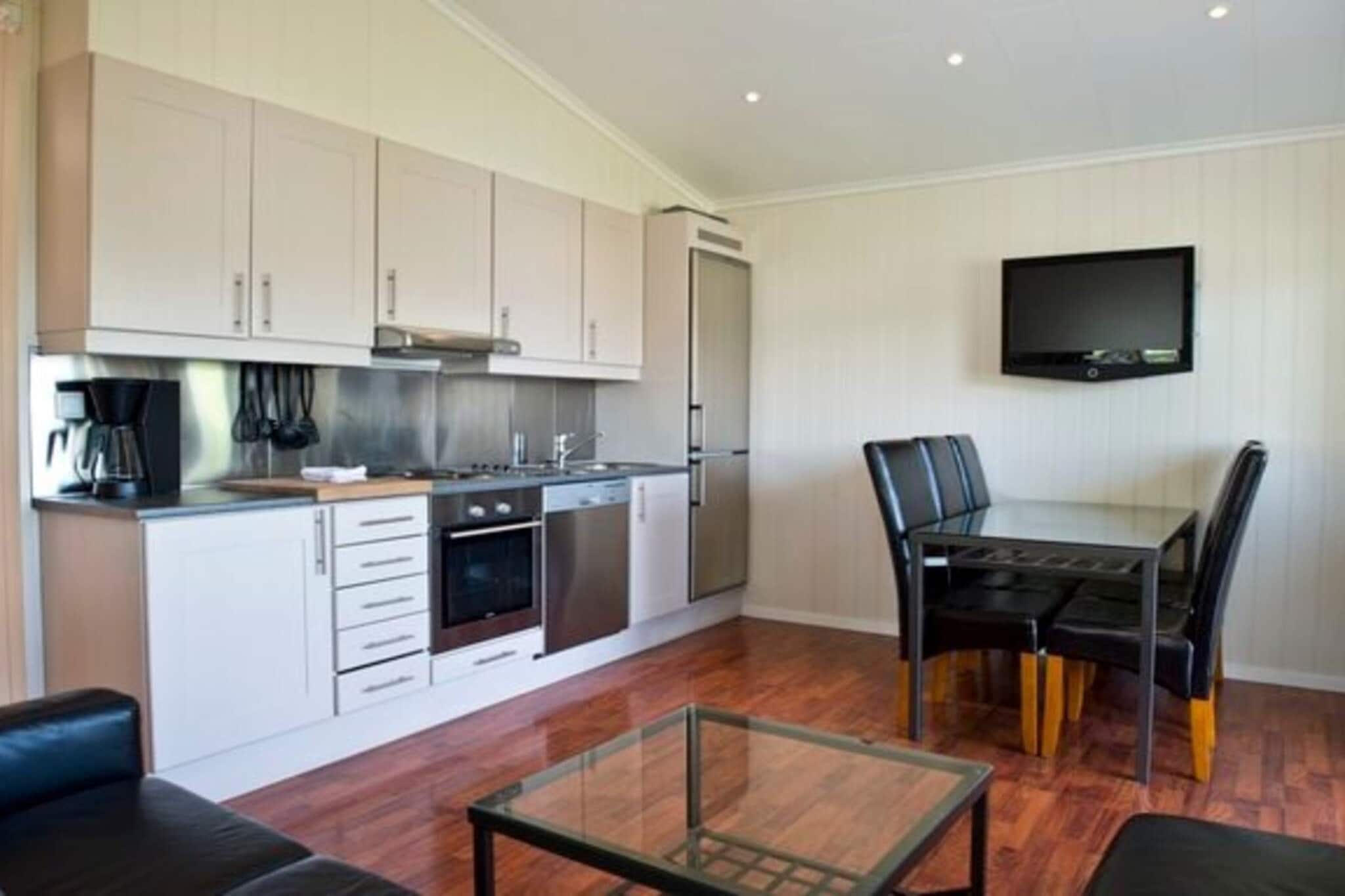 Internet Access DSL, Kitchen(coffee machine, oven, microwave, dishwasher, fridge(+ freezer)), Living/bed room(TV(norvegian TV channels )), bedroom(double bed, bunk bed), bedroom(double bed, bunk bed), bathroom(washbasin, shower, toilet), heating(central), terrace, garden furniture, parking