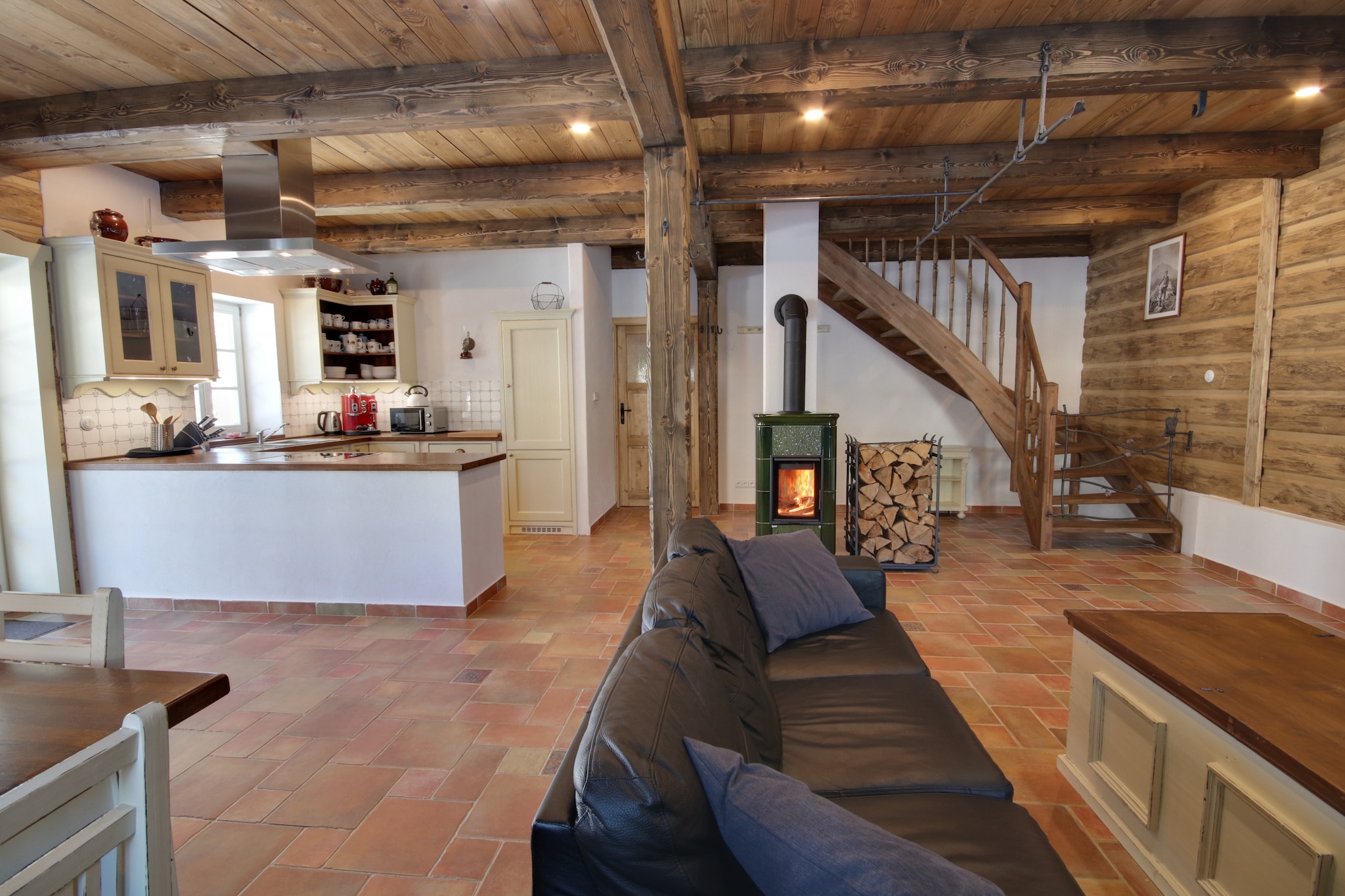 Horni Marsov KHK310-Living room