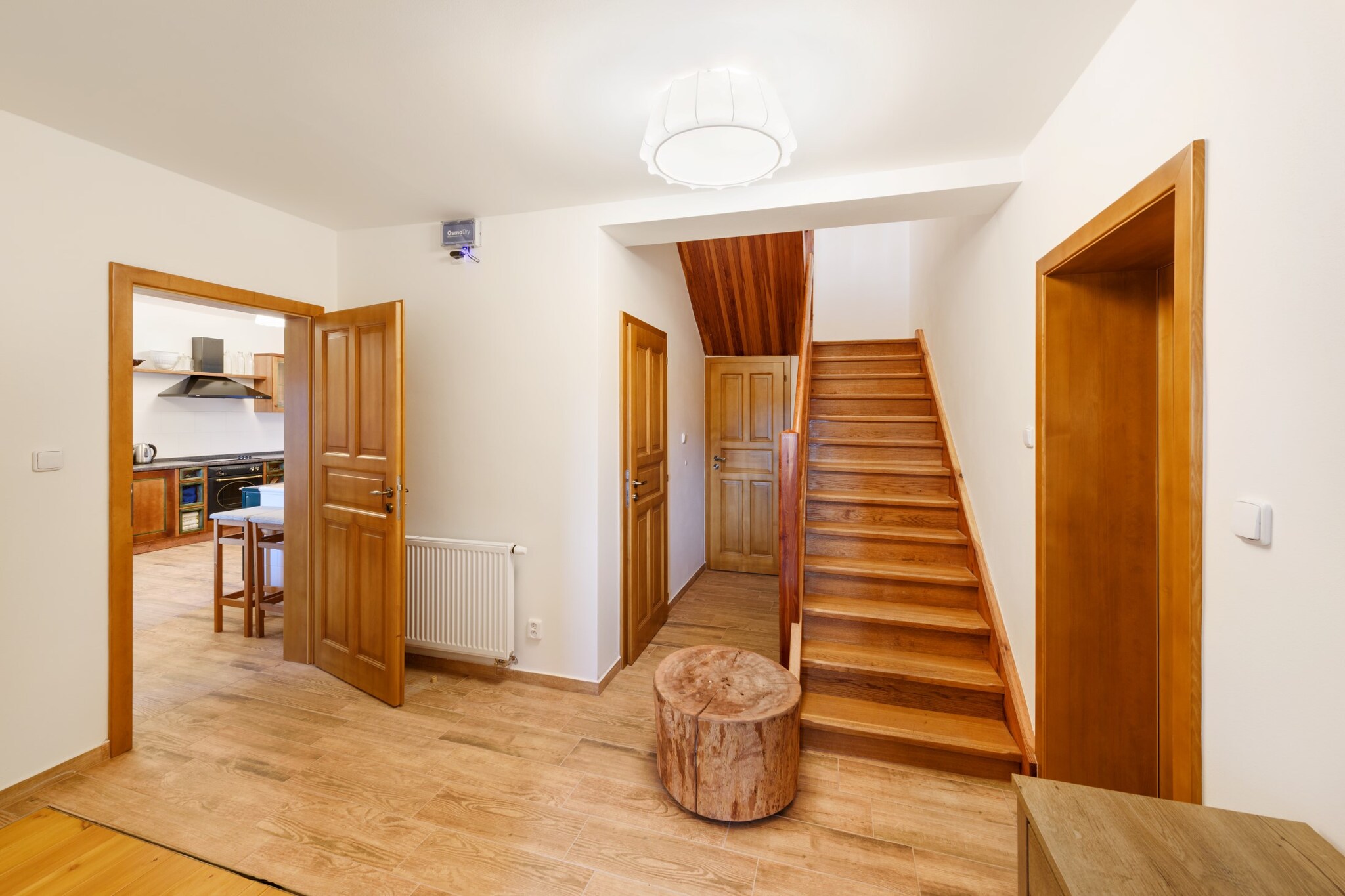 Villa in VarvaÅ¾ov with Garden Retreat