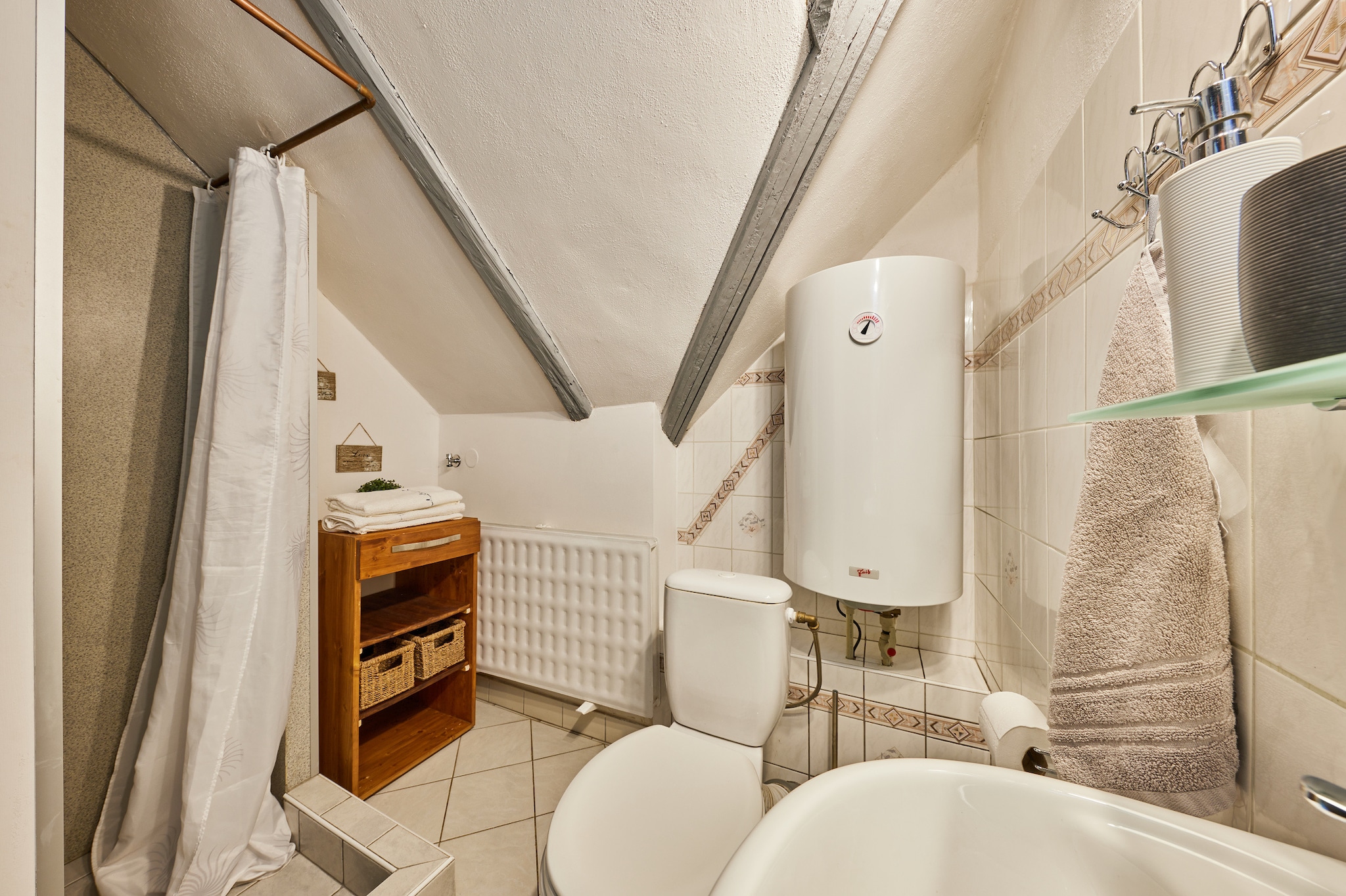 Albrechtice LAT085-Badezimmer