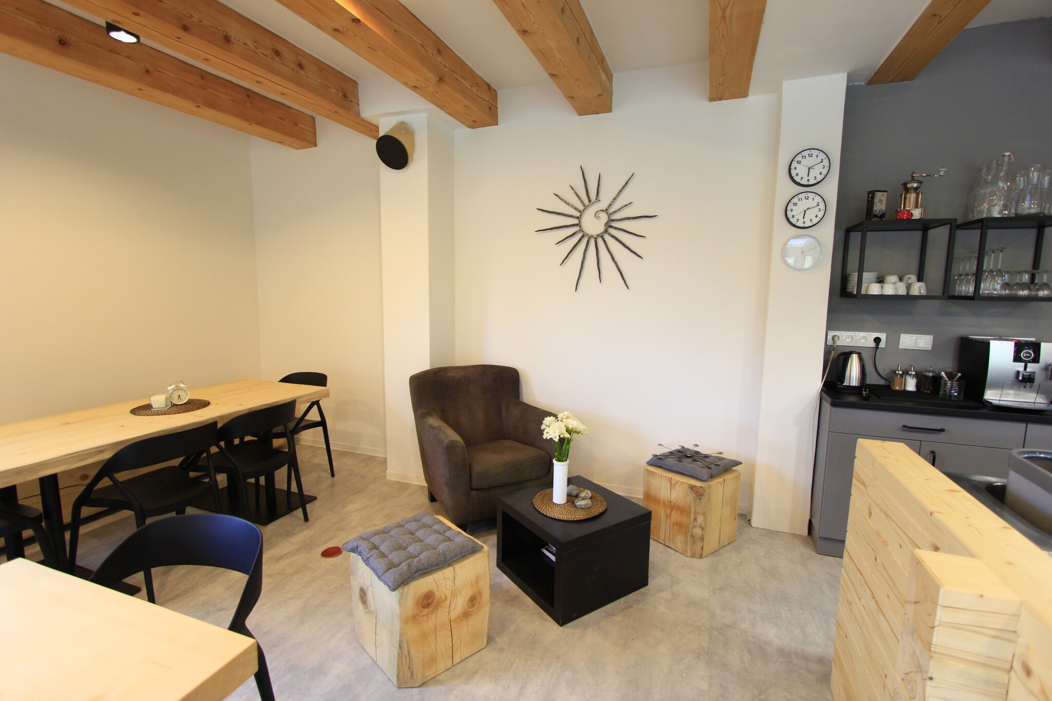 Pernstejn VPM019-Living room