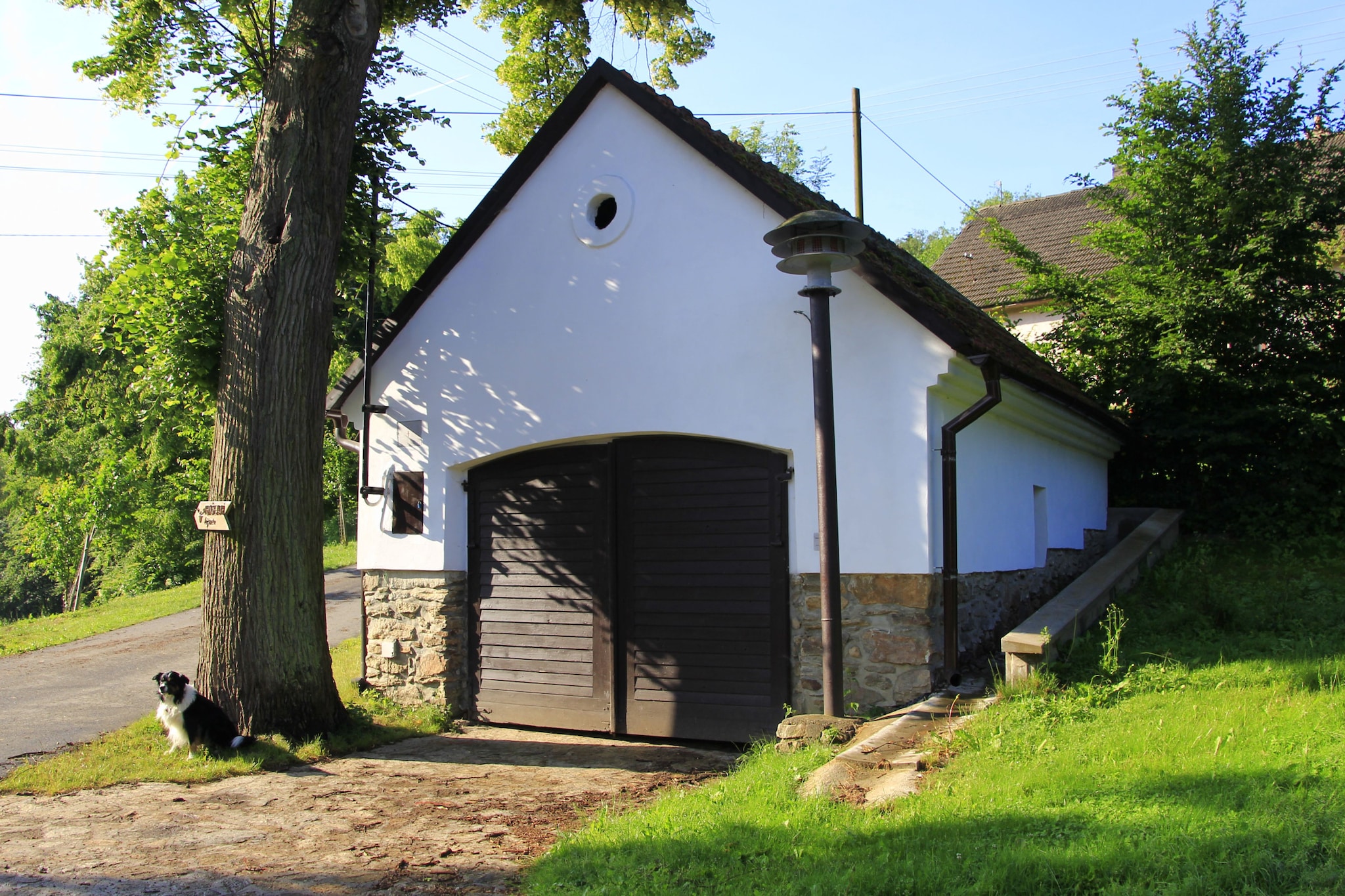 Pernstejn VPM019-Exterior summer