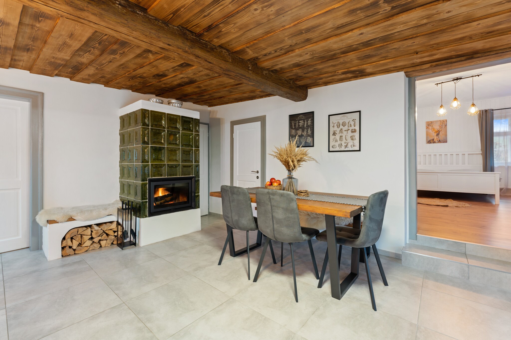 This charming 9-person villa in Dolni Branna is the perfect spot for family vacations or group getaways, offering a comfortable and welcoming atmosphere for all. Whether you're planning a winter ski trip or a summer retreat, this villa caters to both, featuring an outdoor swimming pool and a luxurious hot tub for the ultimate relaxation. It's pet-friendly, making it ideal for families with children and furry companions alike.

The villa is surrounded by a variety of exciting activities for all seasons. In summer, you can visit the Treetop Walkway in Janske Lazne or the Lookout Tower in Benecko. Explore the nearby towns of Vrchlabi, Jilemnice, and Spindleruv Mlyn, or immerse yourself in local culture at Hrad Vrchlabi. In winter, the villa is located near several ski resorts, including Herlikovice and Dolni Branna, perfect for skiing or snowboarding. Additional winter activities such as cross-country skiing and biathlon are also available in the area.

With three cozy bedrooms and two bathrooms, the villa comfortably accommodates up to 9 guests, ensuring everyone has their own space. The well-equipped kitchen, including a refrigerator, freezer, oven, microwave, and basic utensils, allows you to prepare delicious meals with ease. After dining, you can relax and enjoy your free time without worrying about cleaning, as a dishwasher is provided. Unwind by curling up on the plush sofas, enjoying a book or your favorite TV show, or simply basking in the sun on the terrace while the kids and pets play in the garden. When the sun gets too hot, dive into the pool to cool off, and later, fire up the BBQ for a delightful meal.