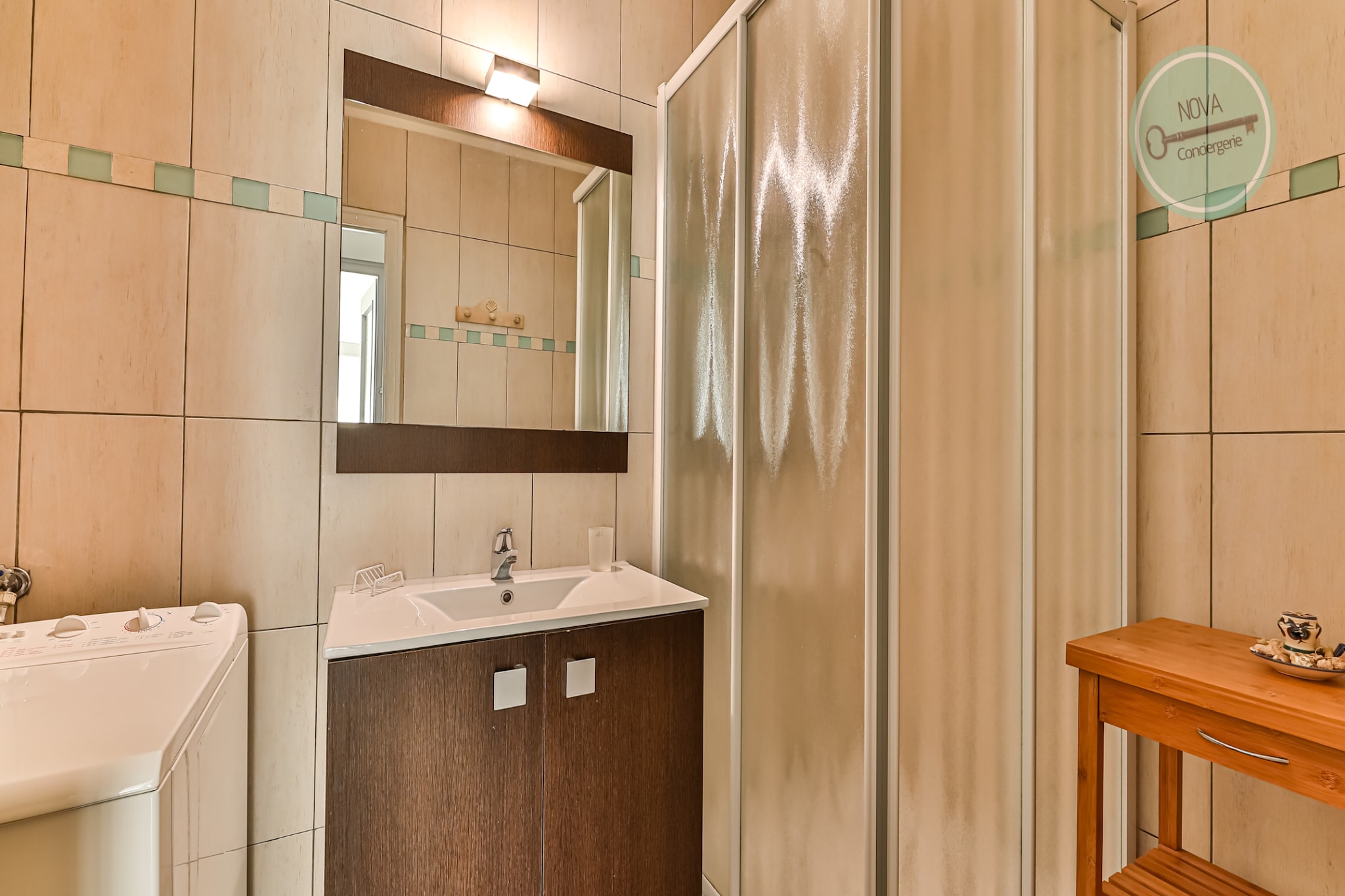 Vue sur l’horizon – Constellation E 156-Bathroom