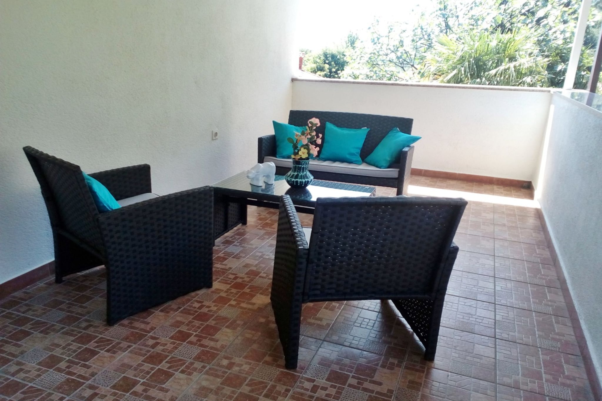 Lovely Apartments Near the Sea - One Bedroom Apartment with Balcony-Wohnzimmer