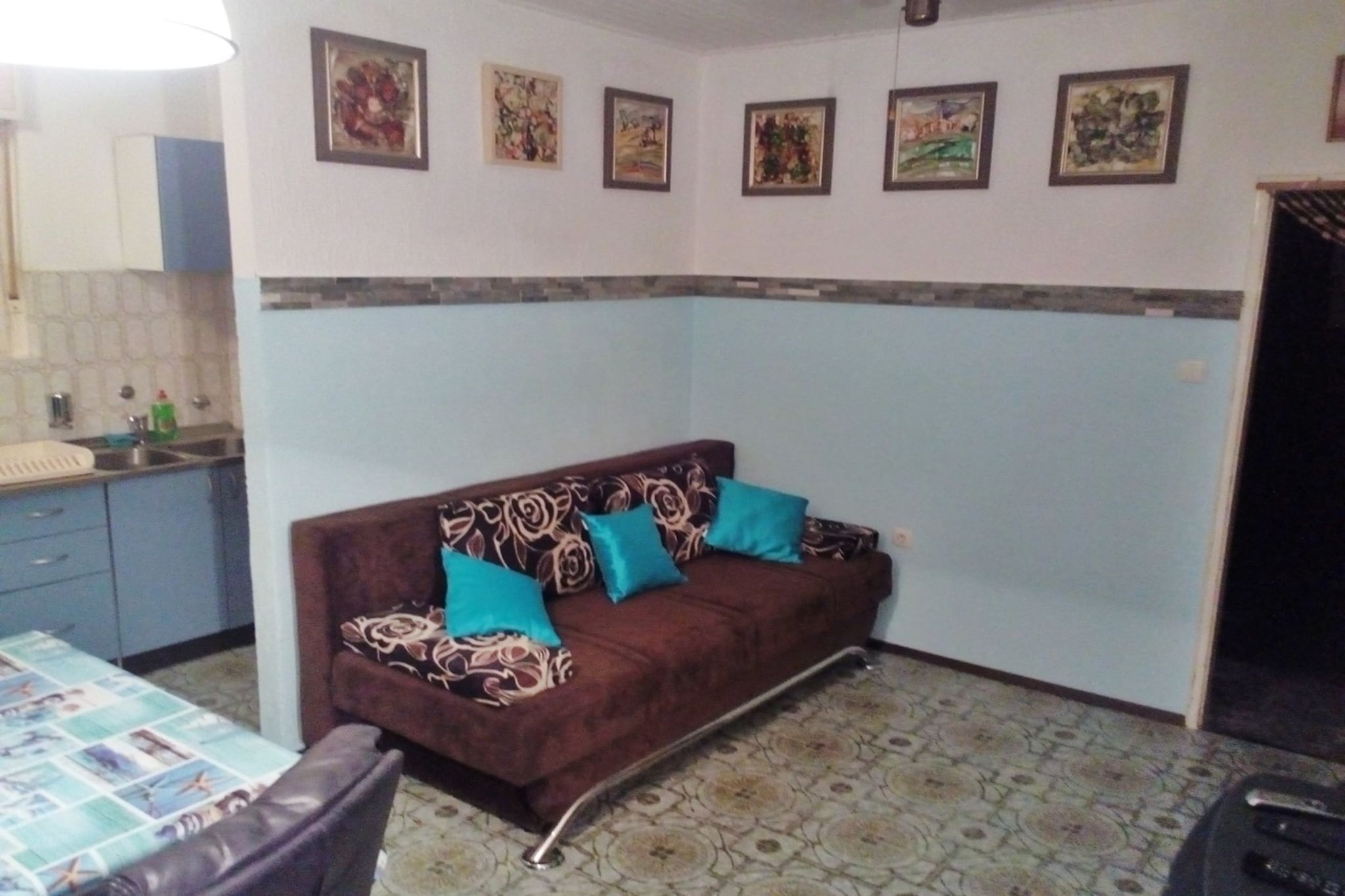 Lovely Apartments Near the Sea - One Bedroom Apartment with Balcony-Wohnzimmer