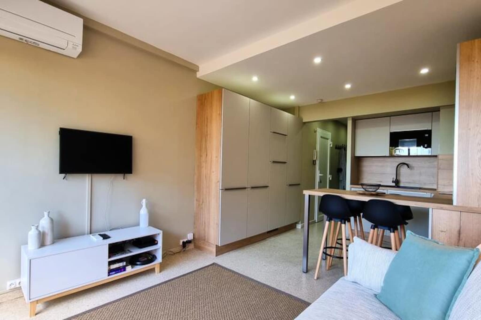 Appartement 4pers - Accès Direct à La Plage/ Fréjus-Image-tags.