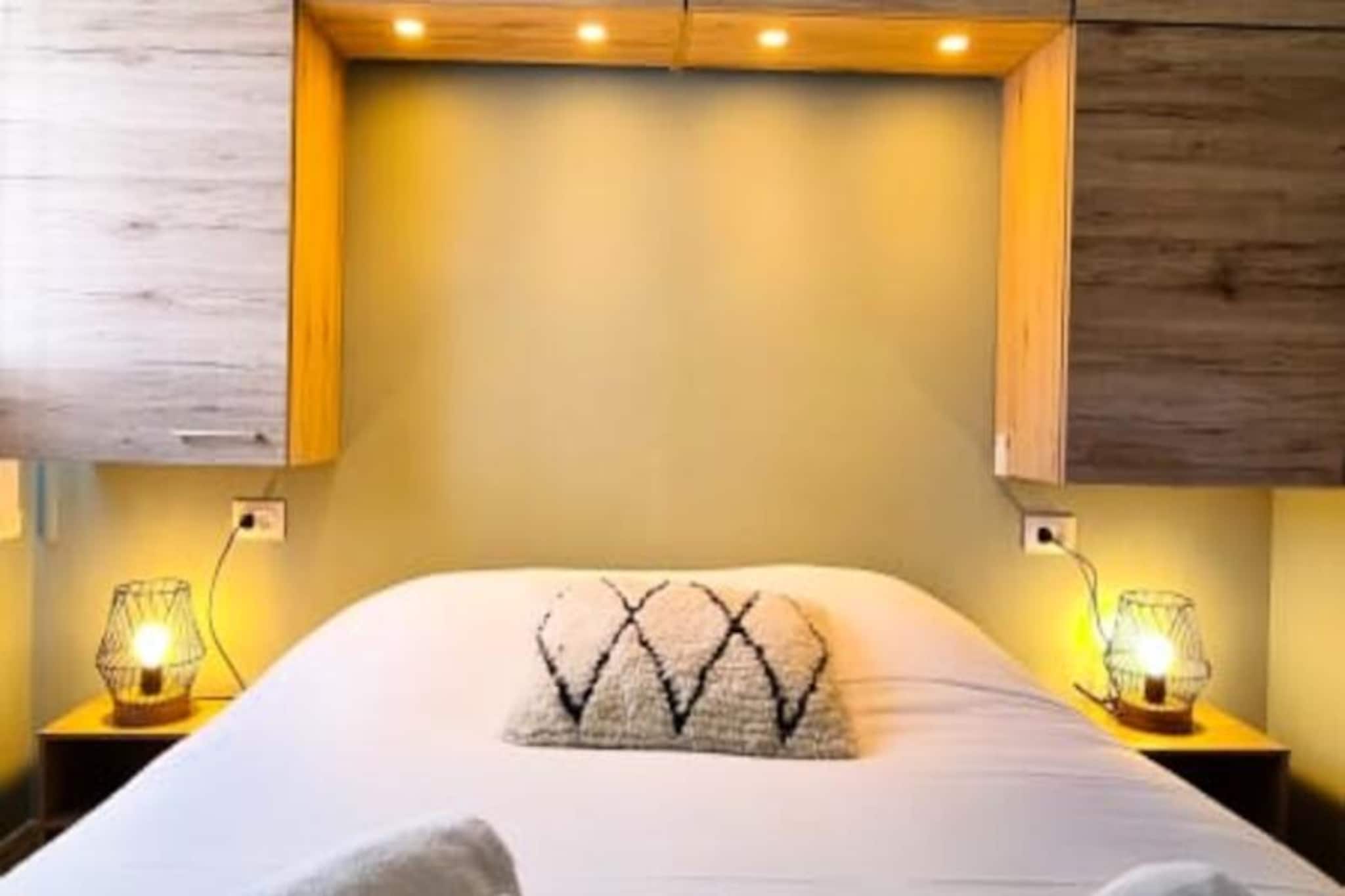 Appartement 4pers - Accès Direct à La Plage/ Fréjus-Image-tags.