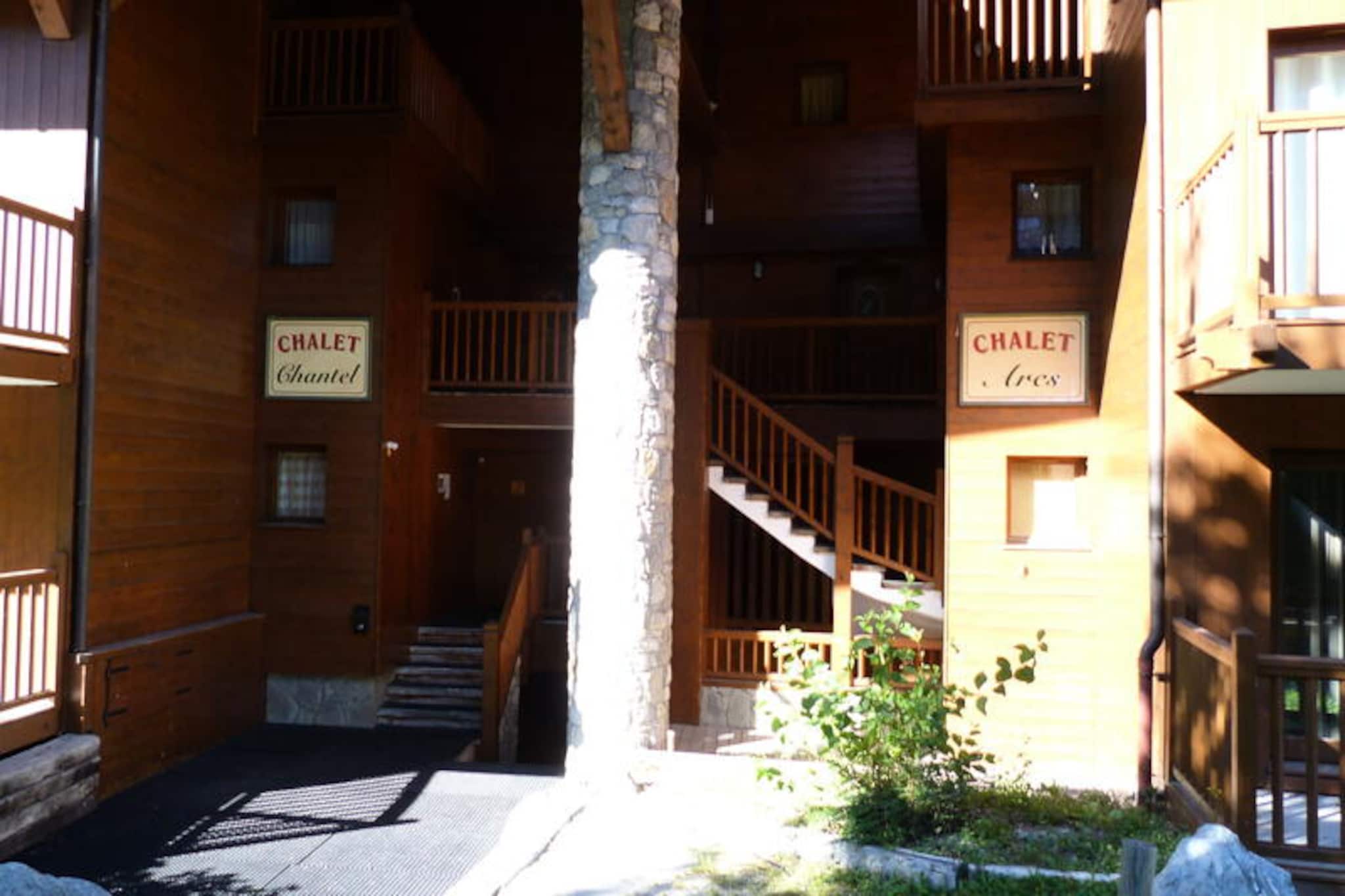 Chantel Residence with four rooms