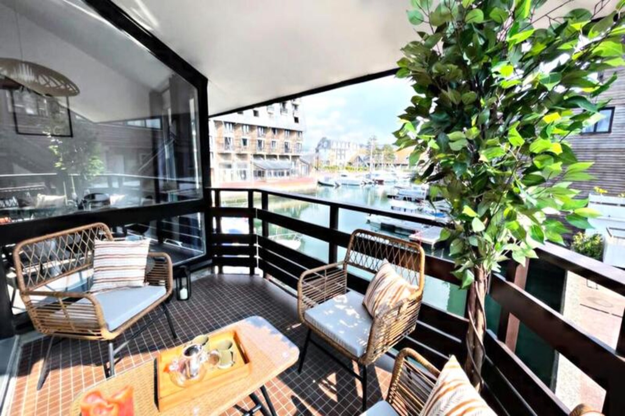 Cherry Time apt with terrace-beach