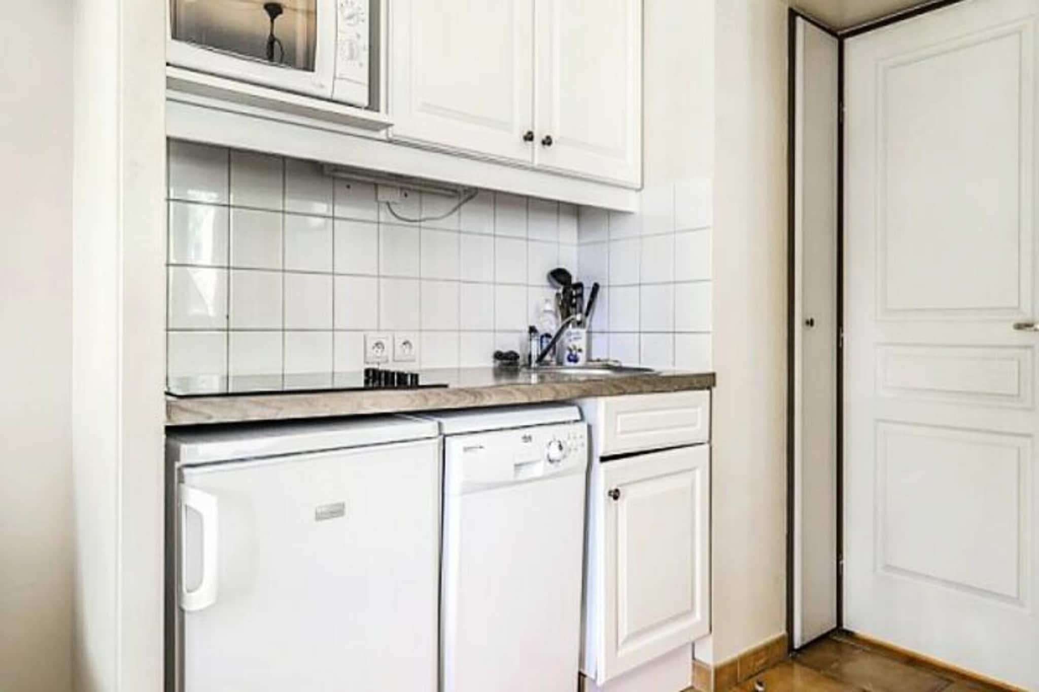 The Golf Residence apartment