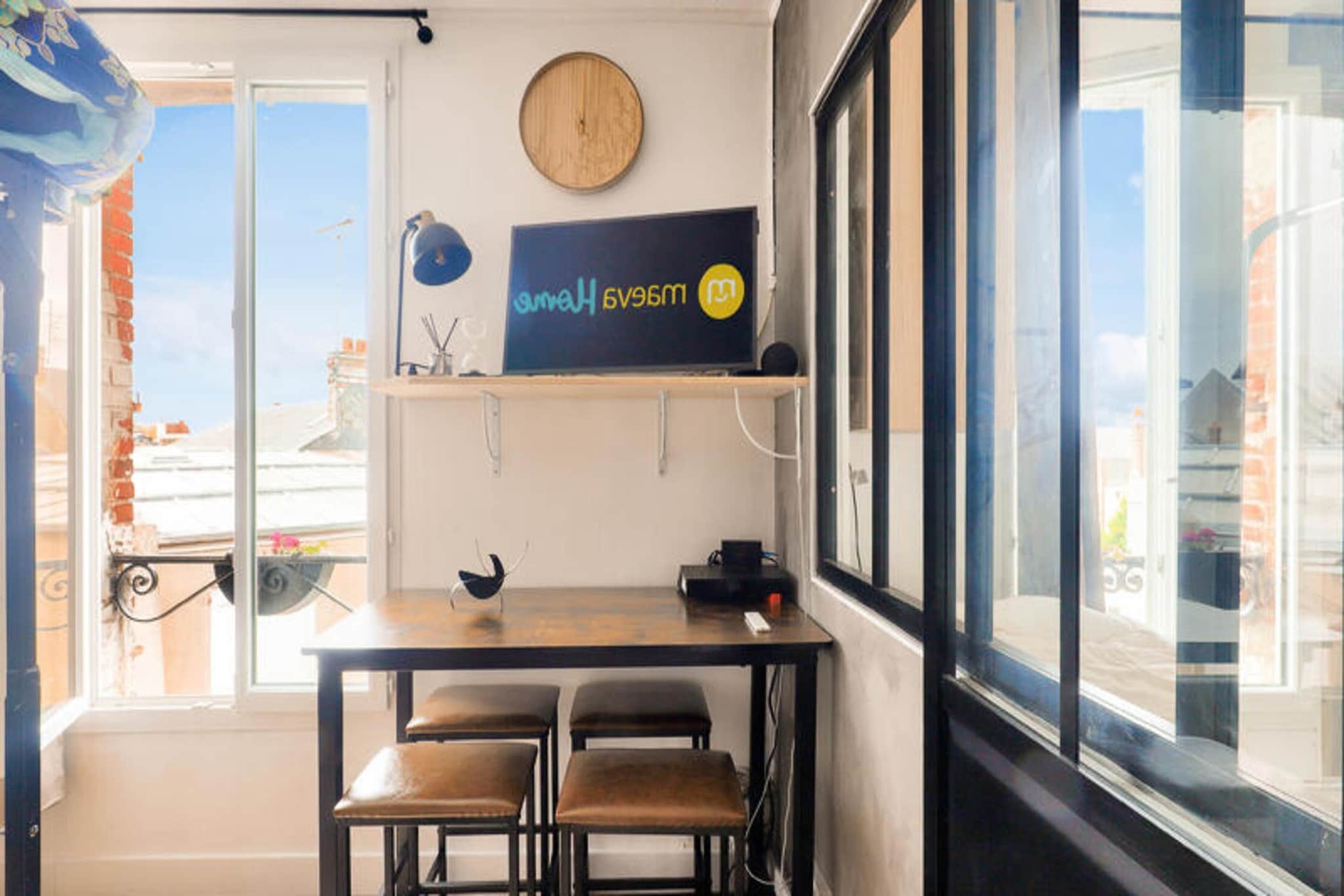 The restaurant studio