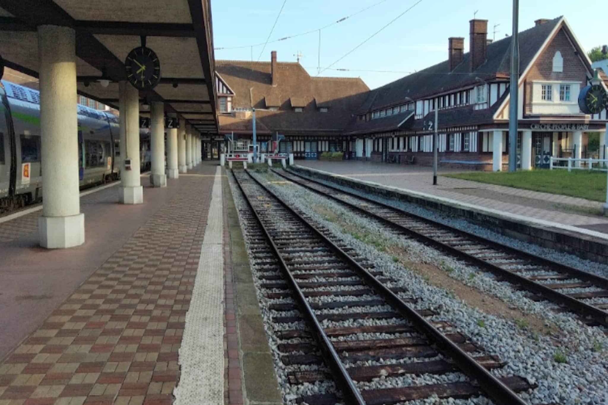 Résidence Presqu'Ile de la Touques-Buitenkant zomer
