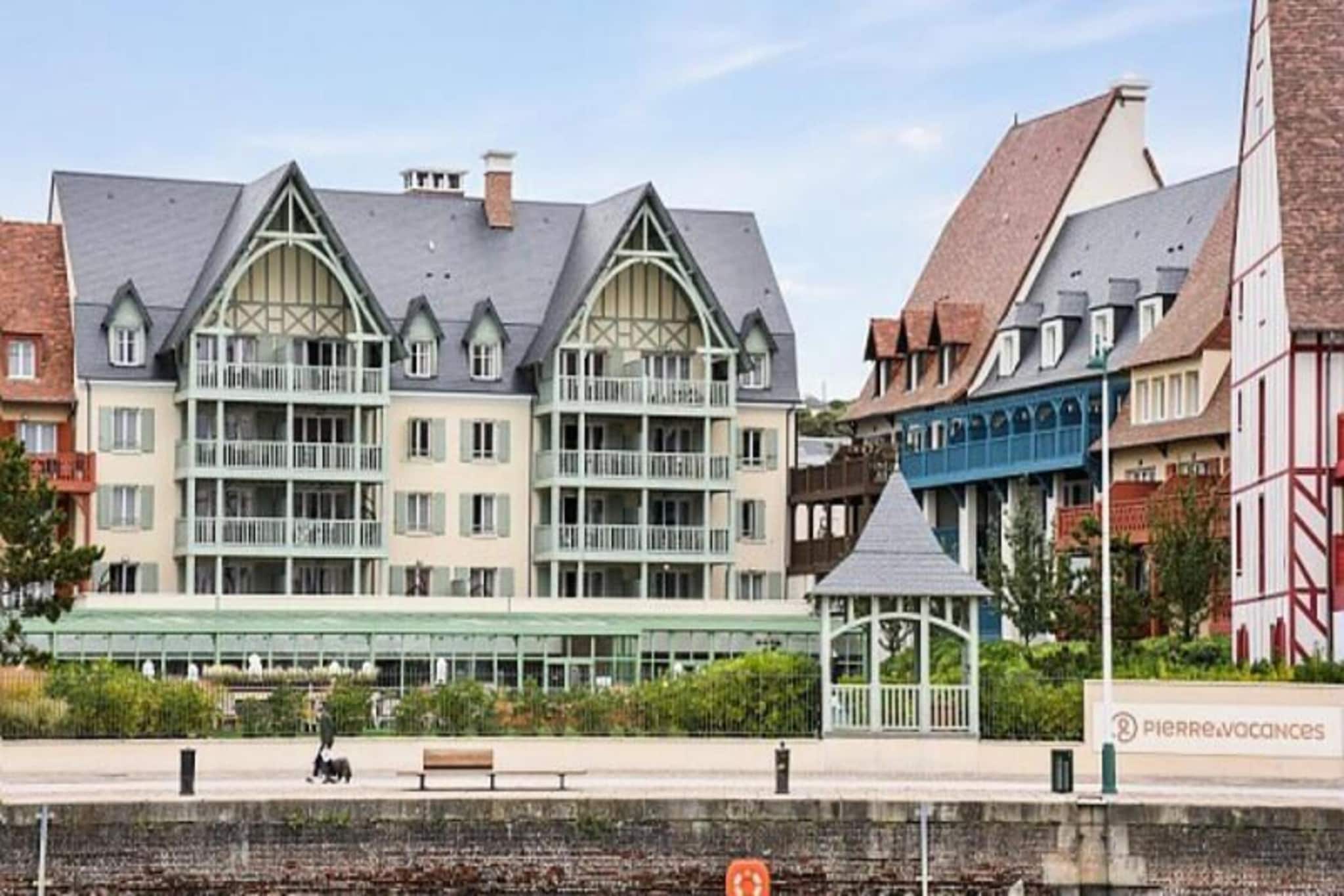 Résidence Presqu'Ile de la Touques-Buitenkant zomer